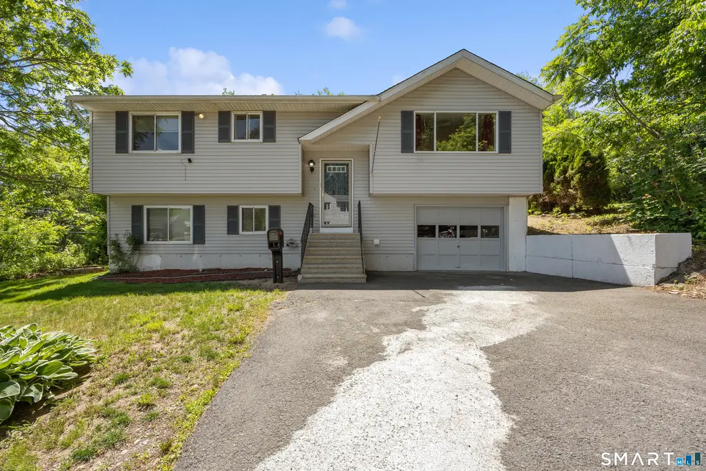 2743 East Main Street, Waterbury