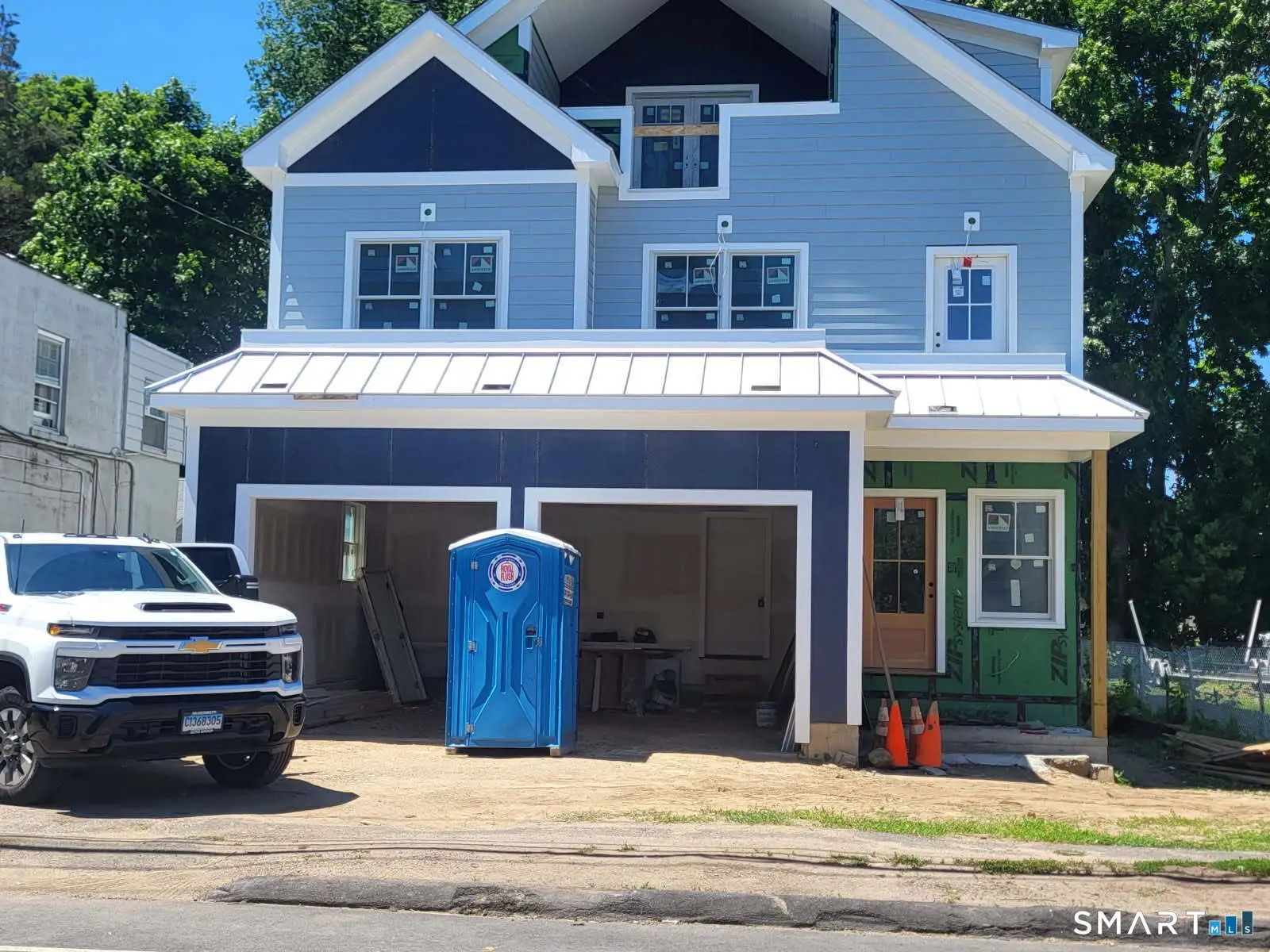 1002 East Broadway, Milford
