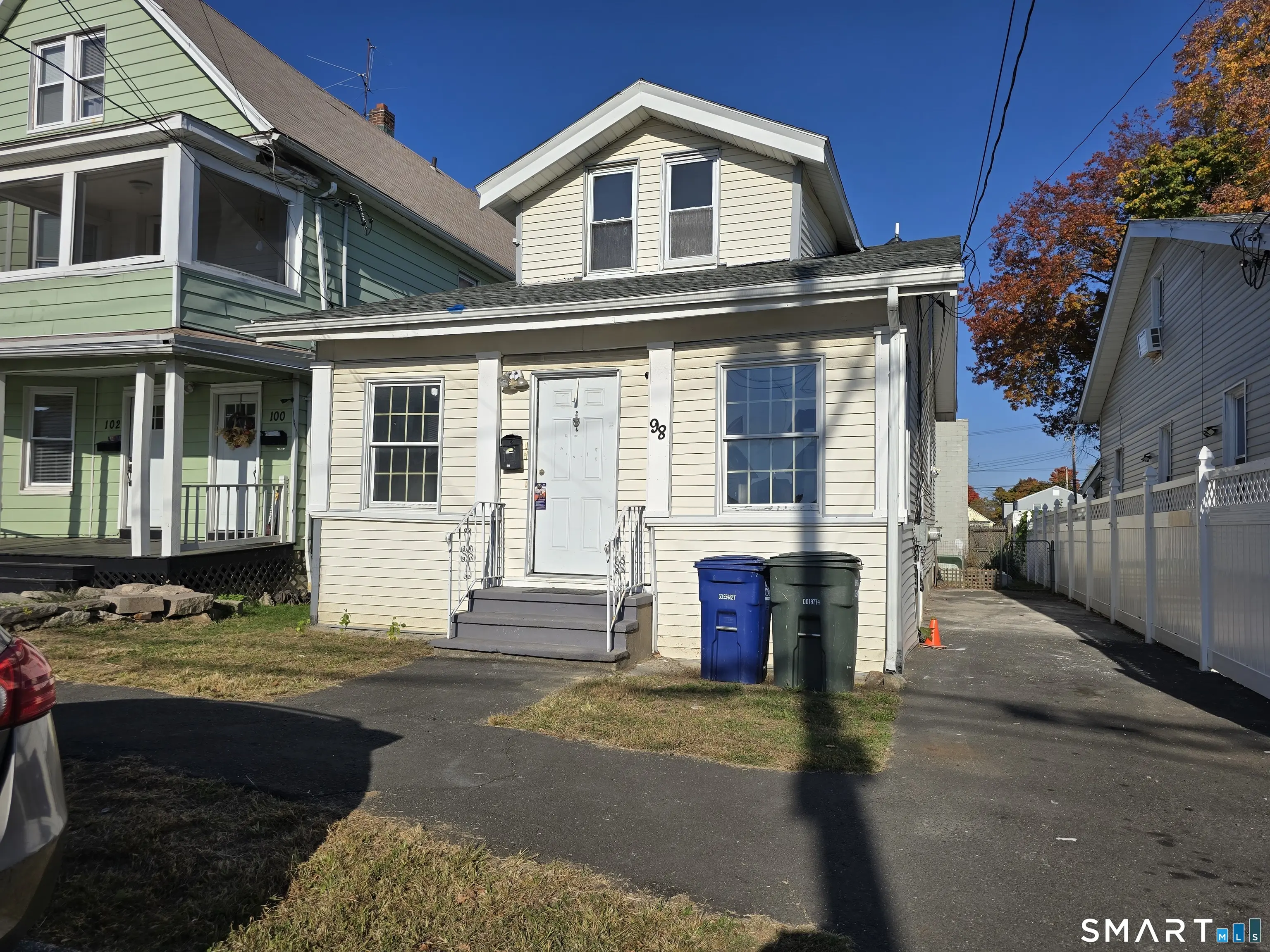98 Cowles Street, Bridgeport