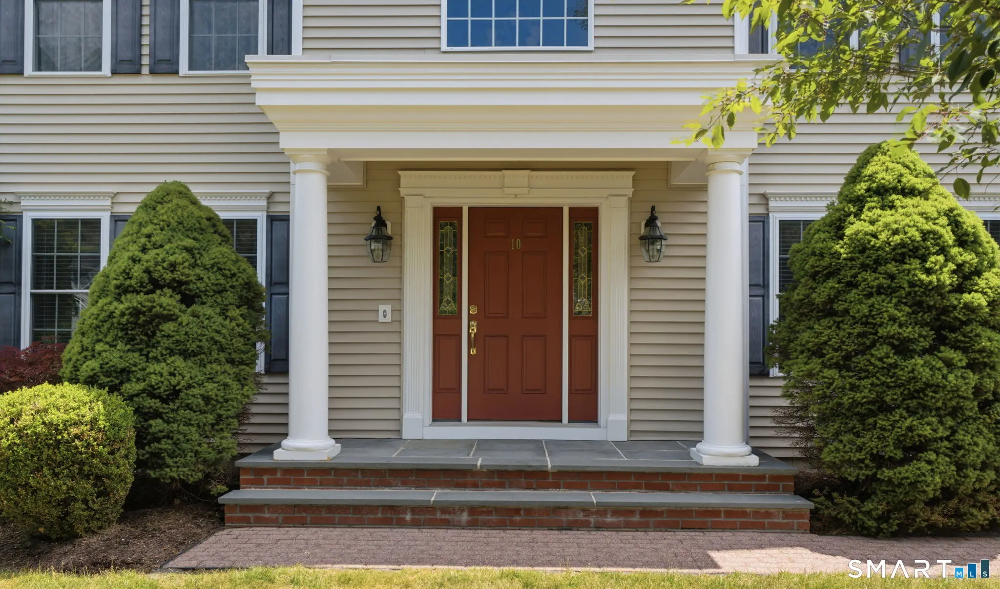 10 Rose Cliff, Farmington