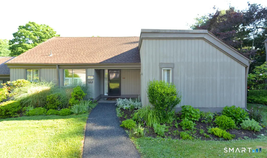 333 Heritage Village B, Southbury