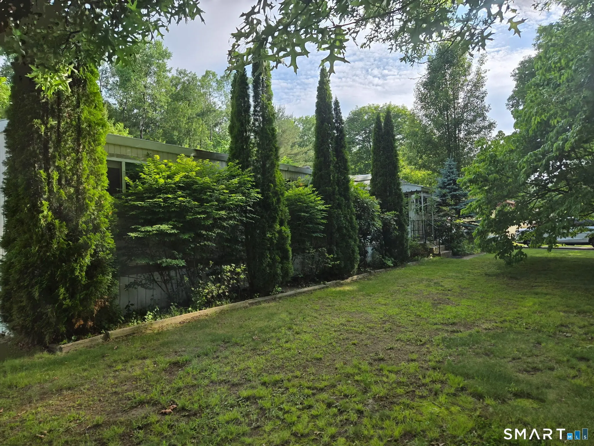 32 Breezy Lane, Thompson