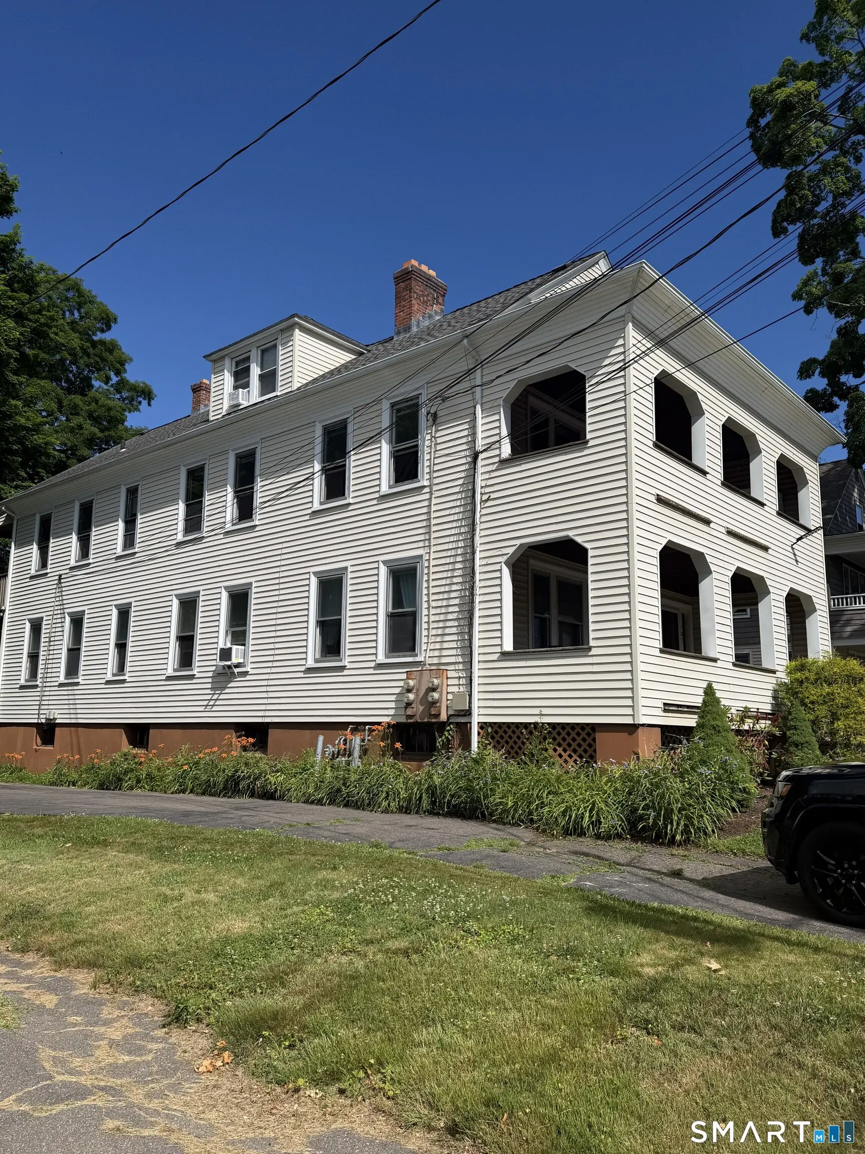 105 Grennan Road, West Hartford