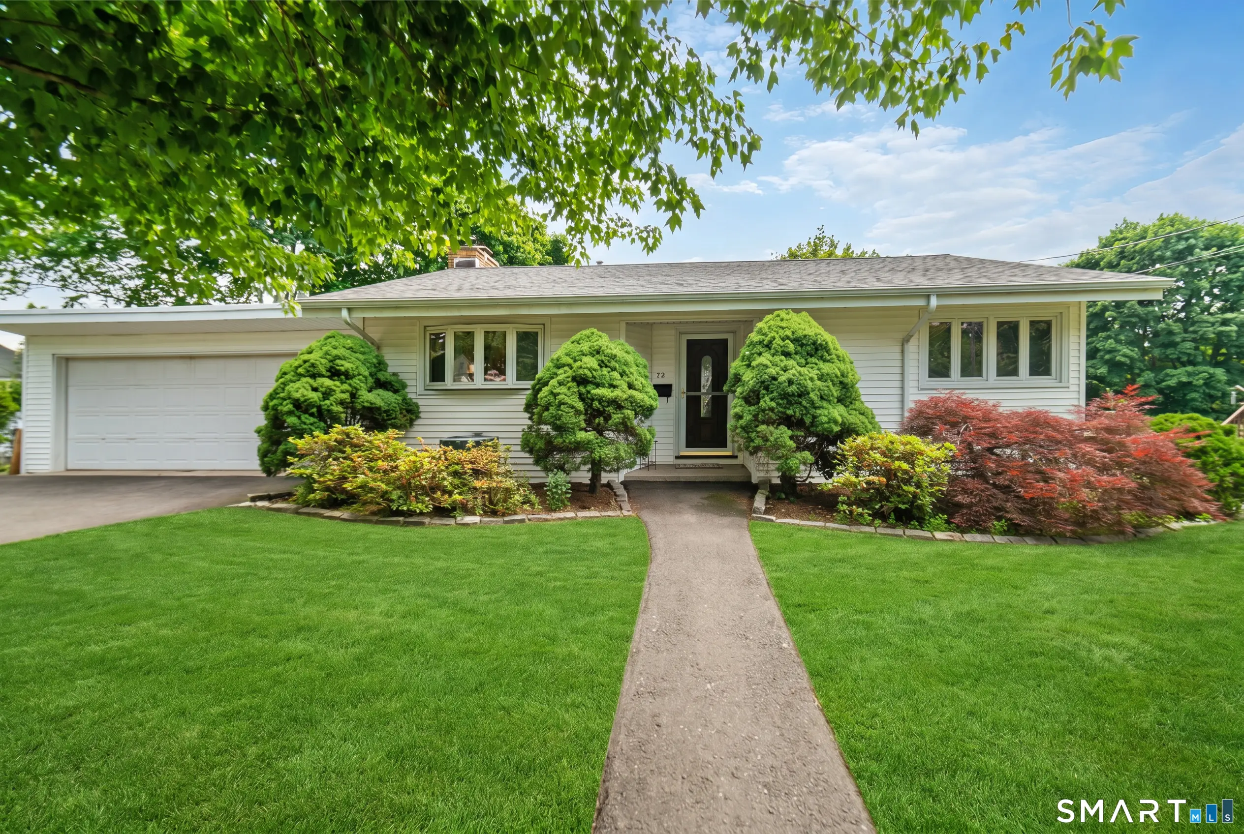 72 Calhoun Avenue, Trumbull