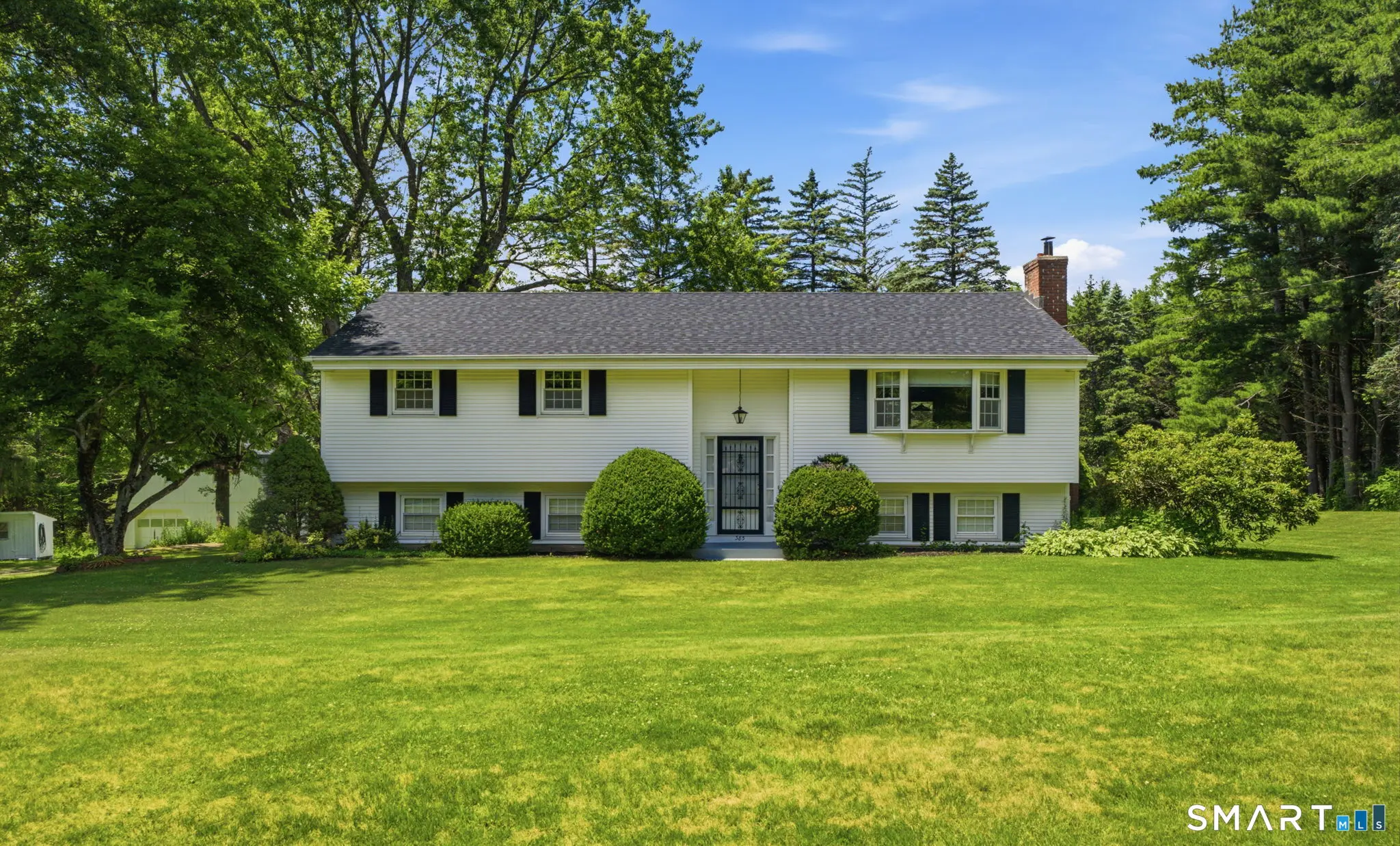 385 Cotton Hill Road, New Hartford