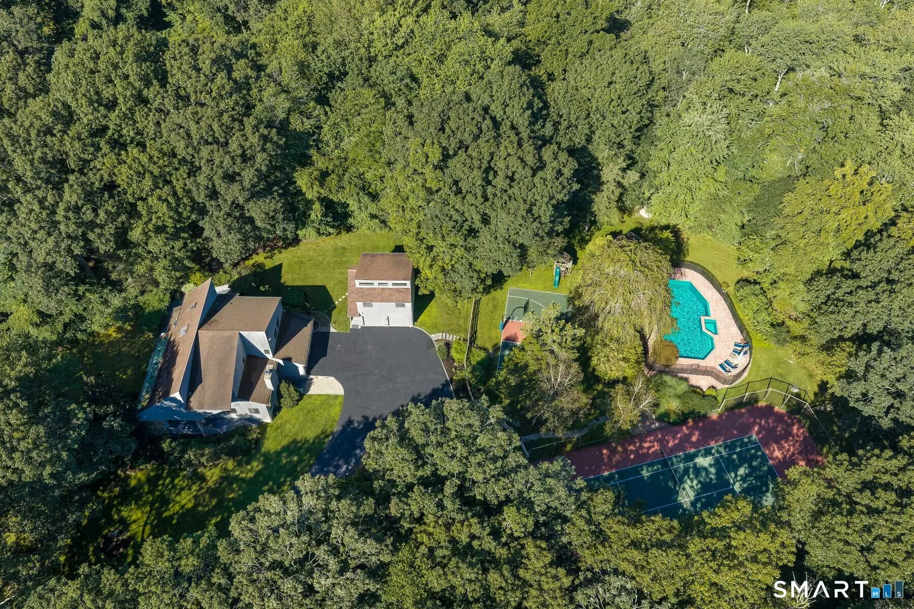 7 White Oak Lane, Weston