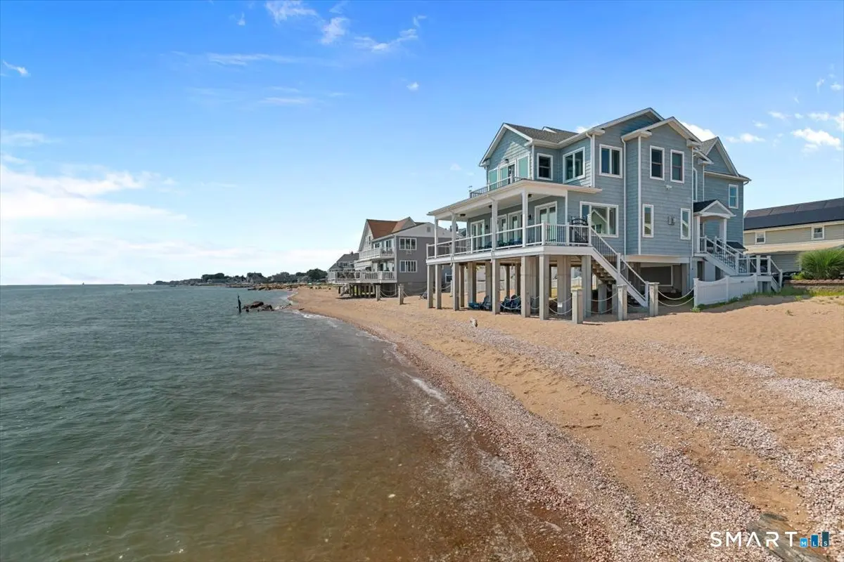 6 First Avenue, East Haven