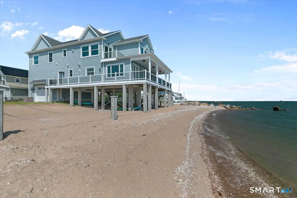 6 First Avenue, East Haven