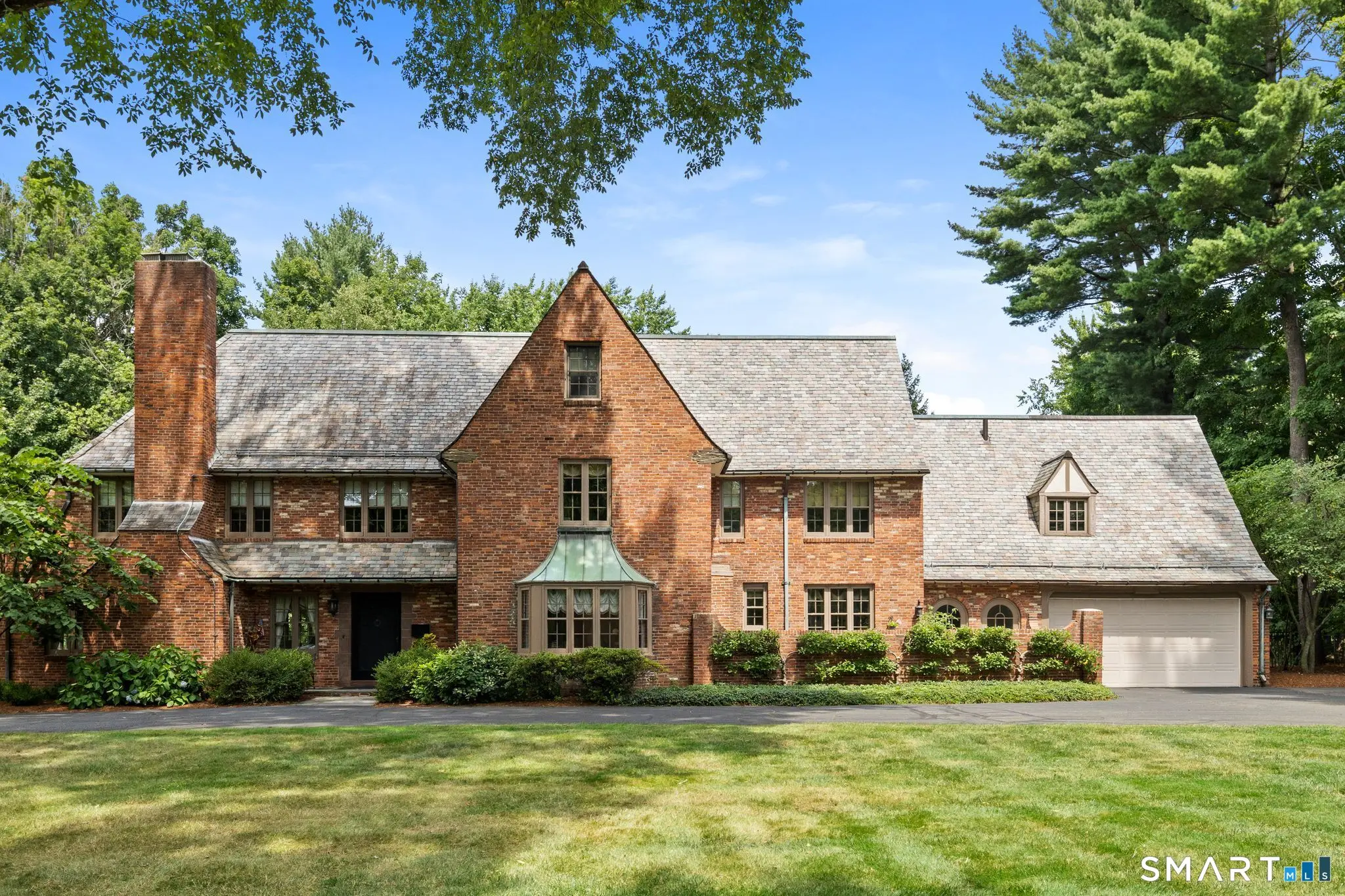 1844 Albany Avenue, West Hartford