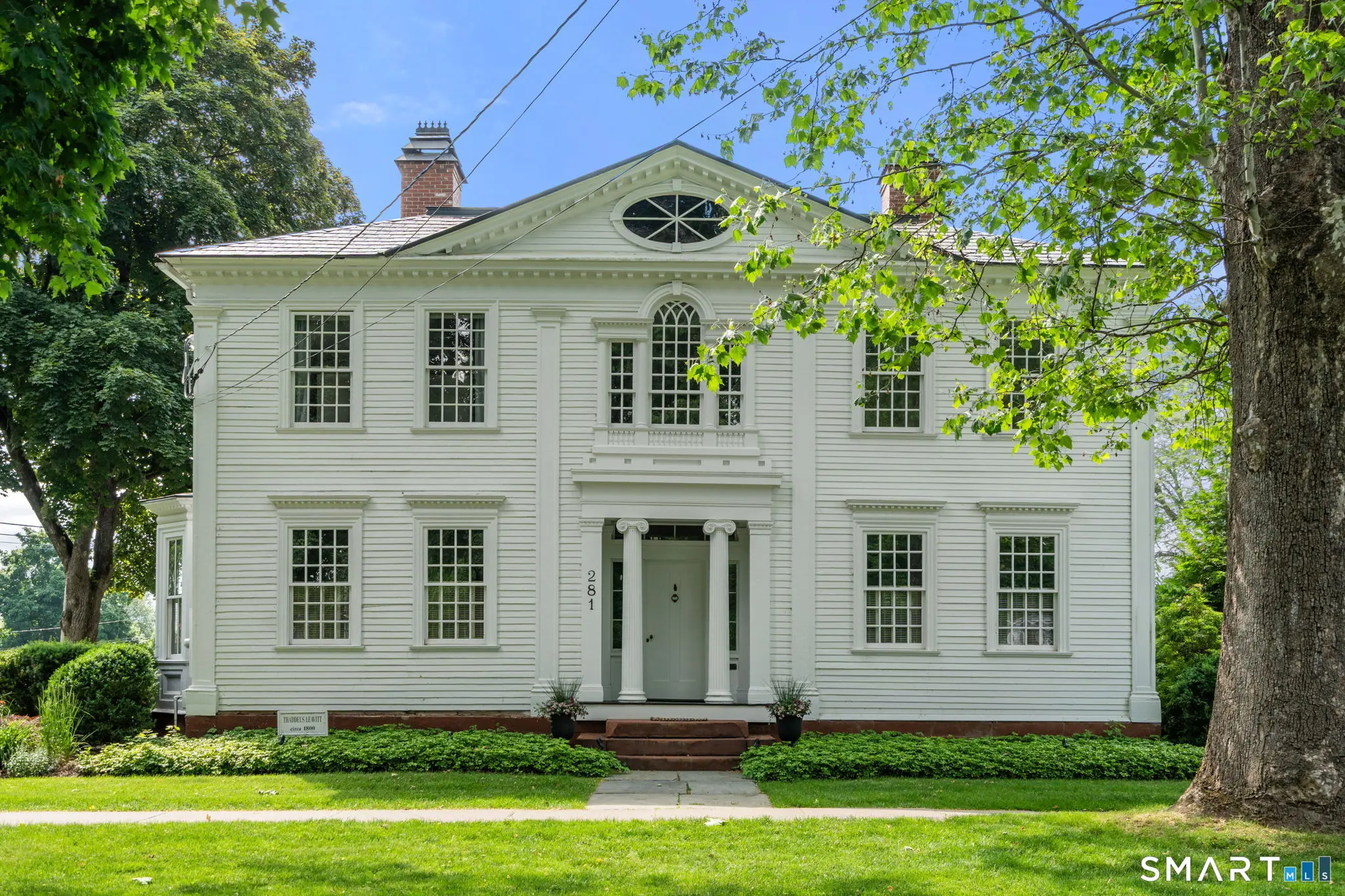281 North Main Street, Suffield