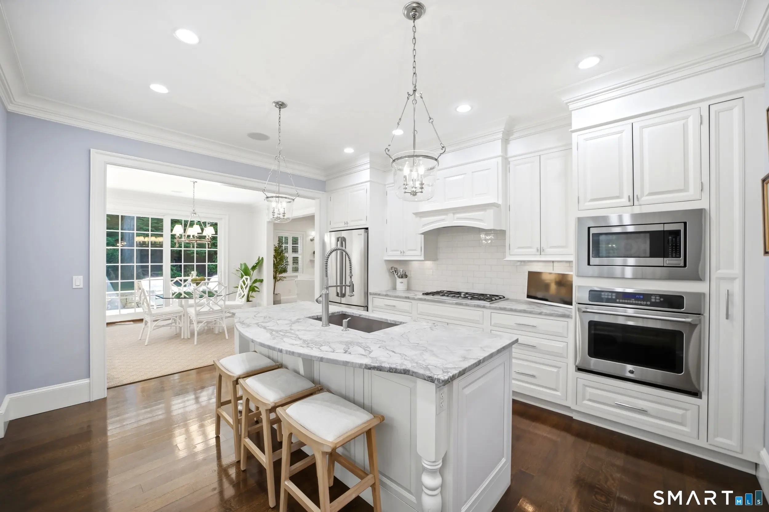 333 West Avenue 5, Darien