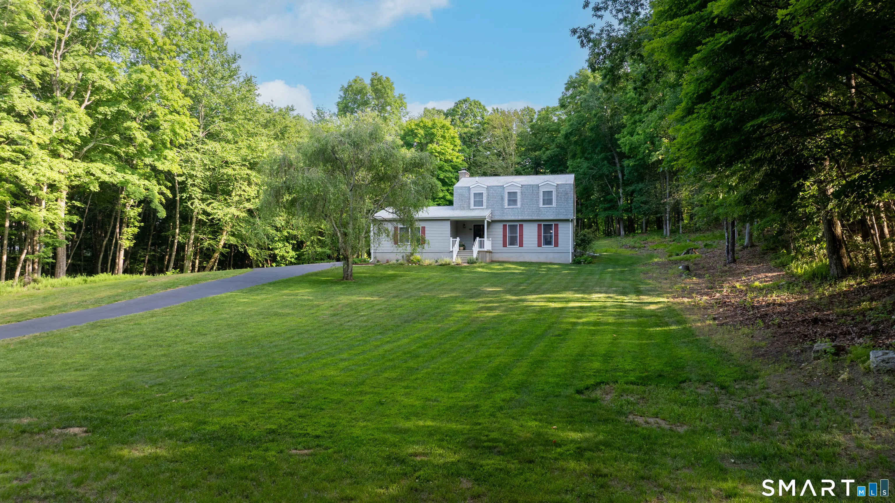 85 White Plains Road, Norwich