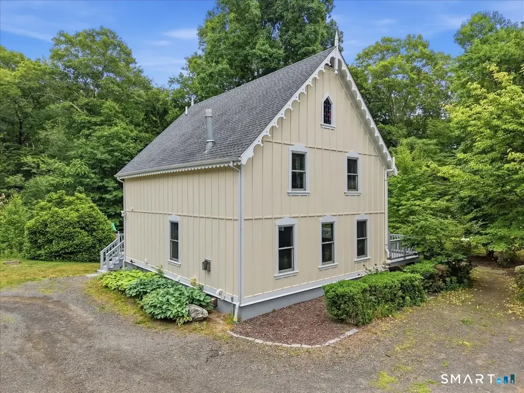124 Town Street, East Haddam