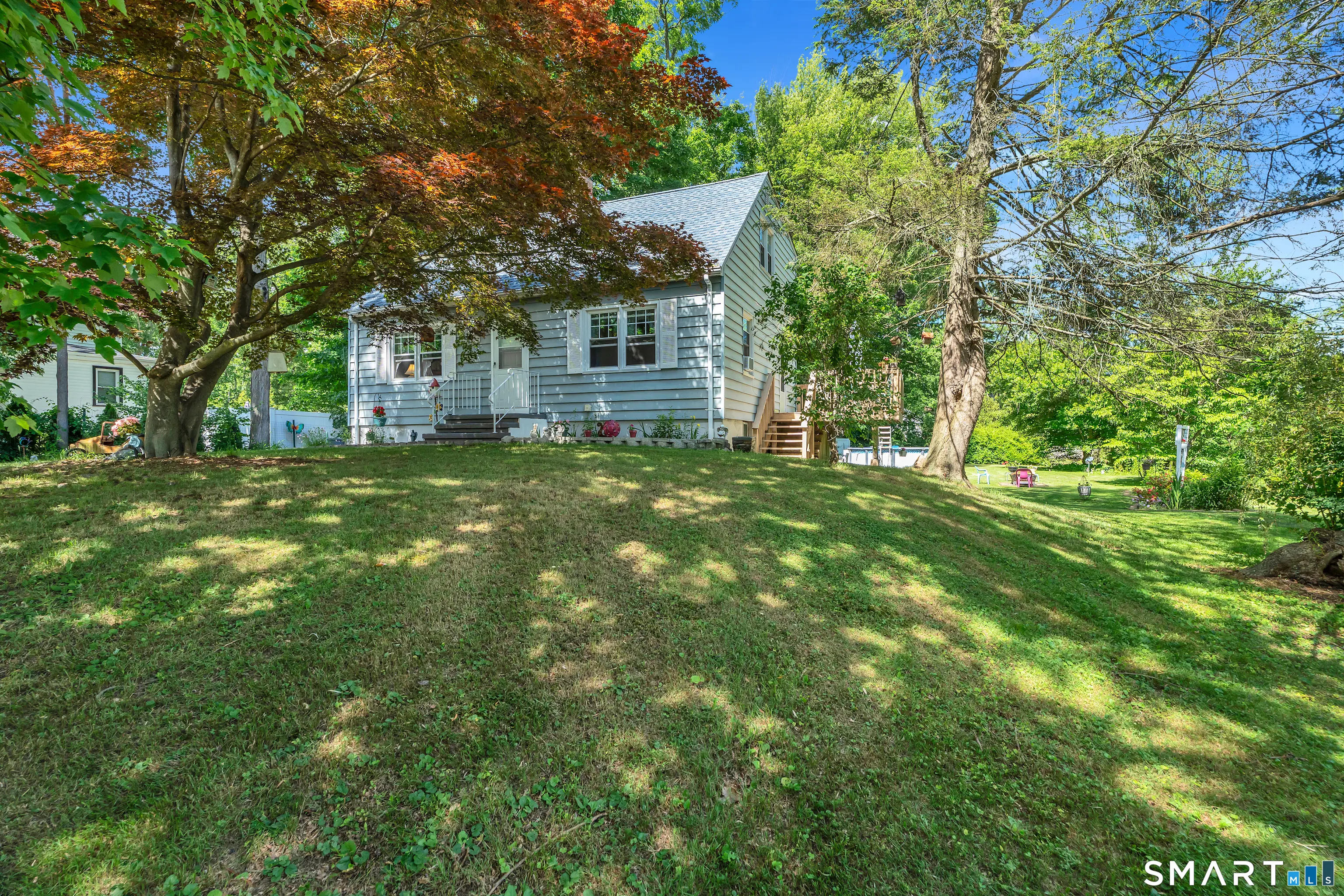 211 Maple Avenue, North Haven