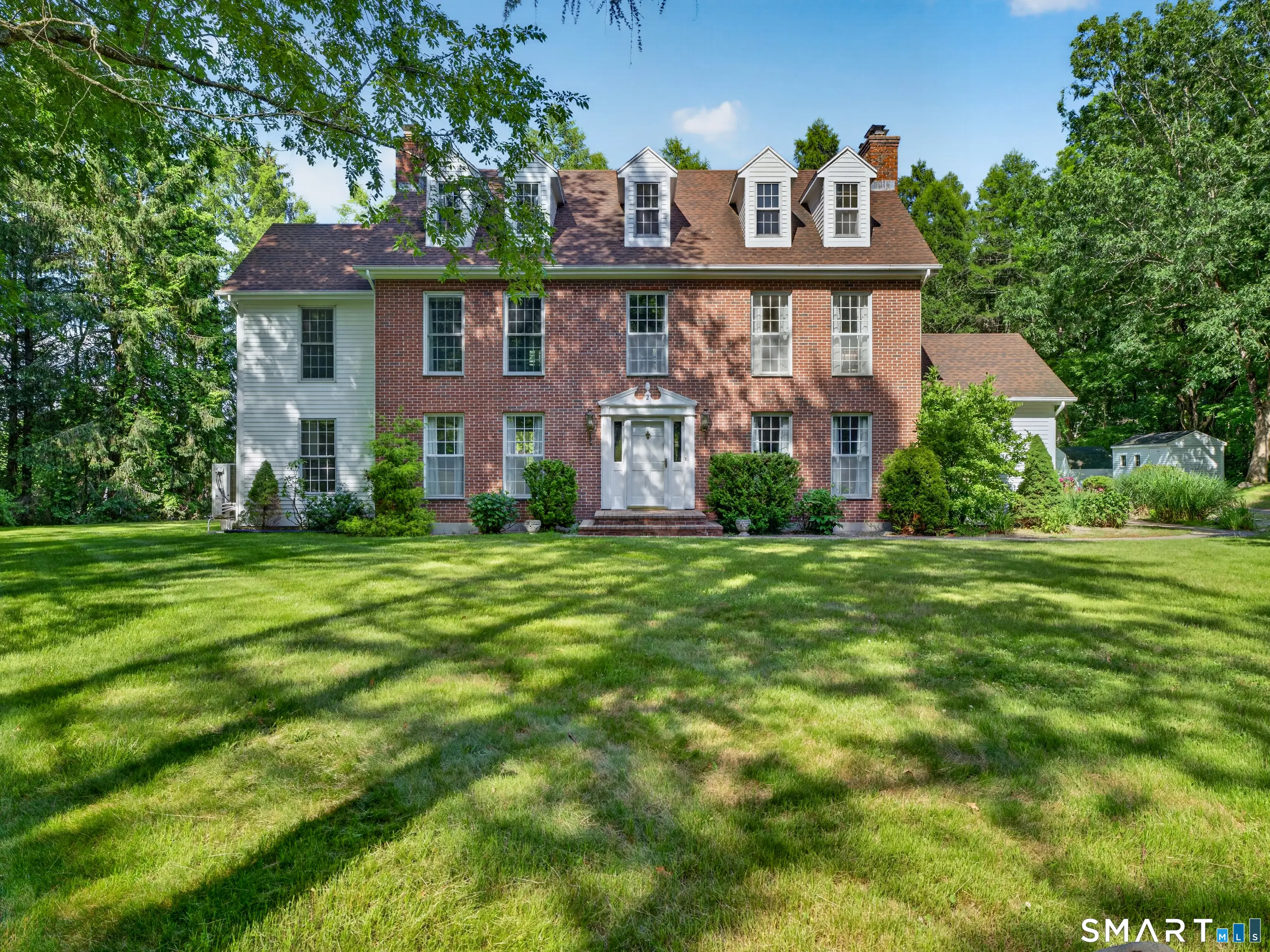 2 Larchwood Lane, East Lyme