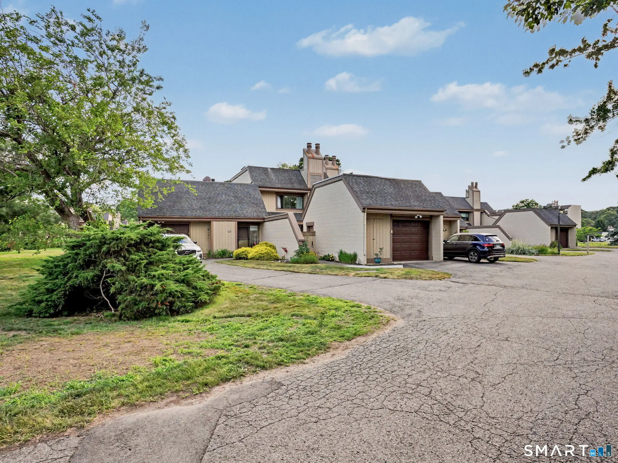 85 Viscount Drive 15b, Milford