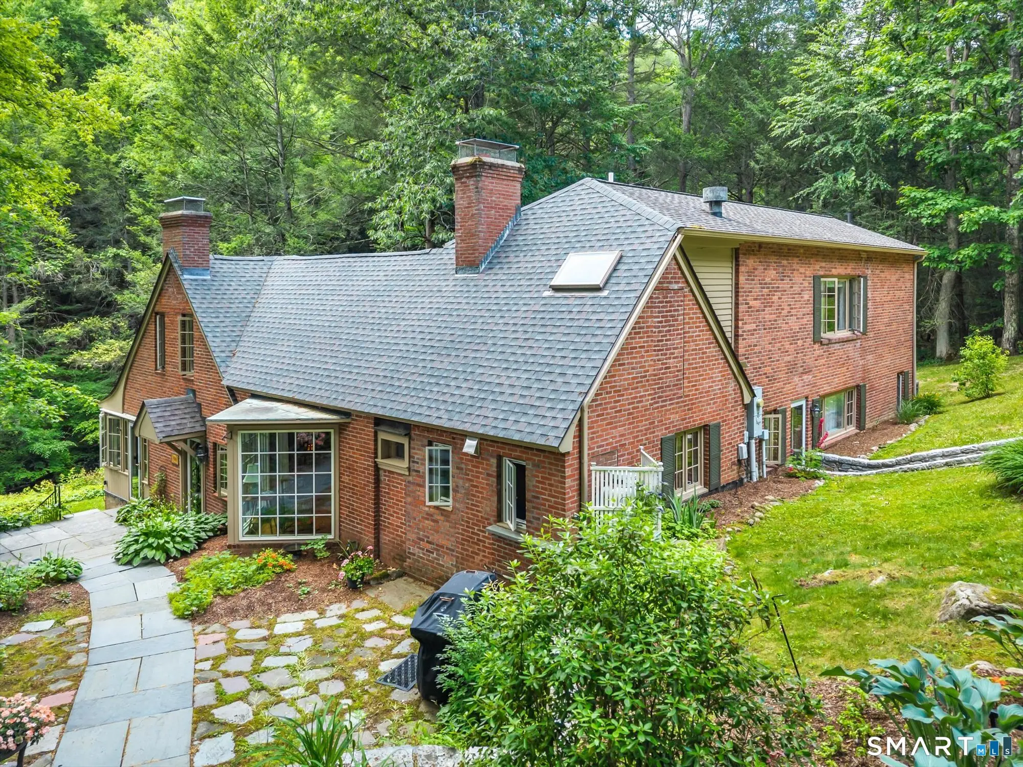 11 Pratt Farm Road, Granby