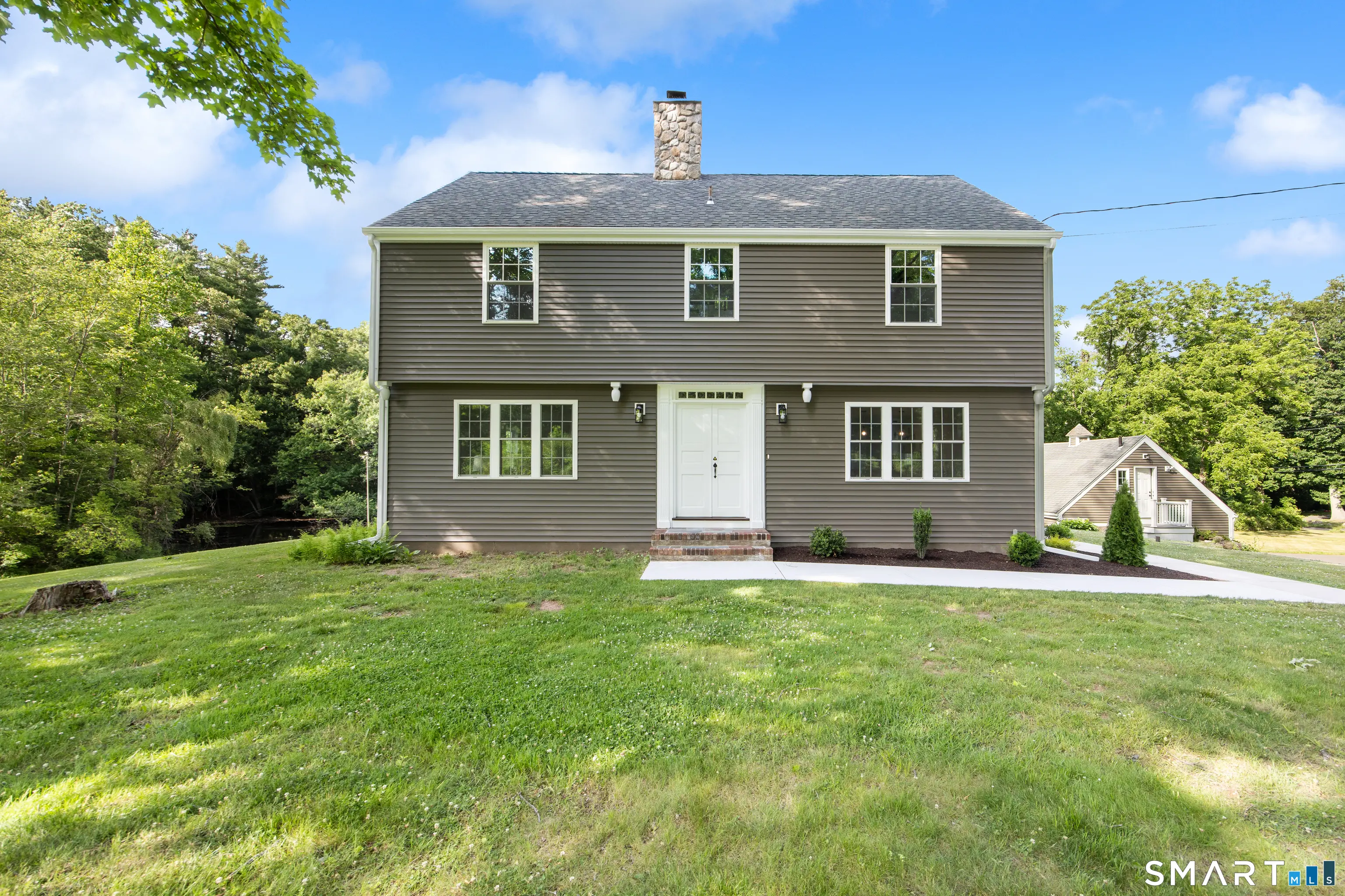 768 North Brooksvale Road, Cheshire