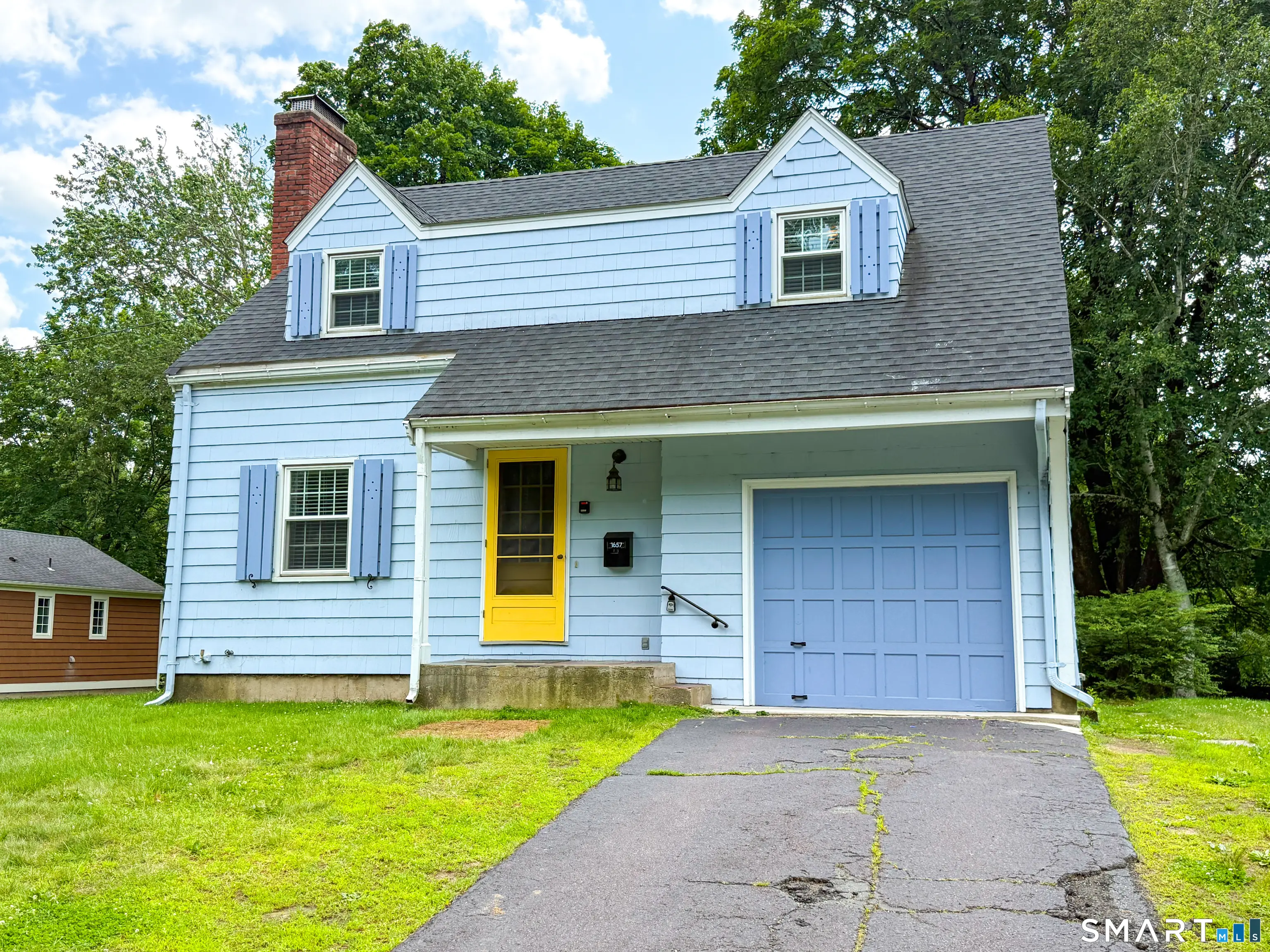 1657 Farmington Avenue, Farmington