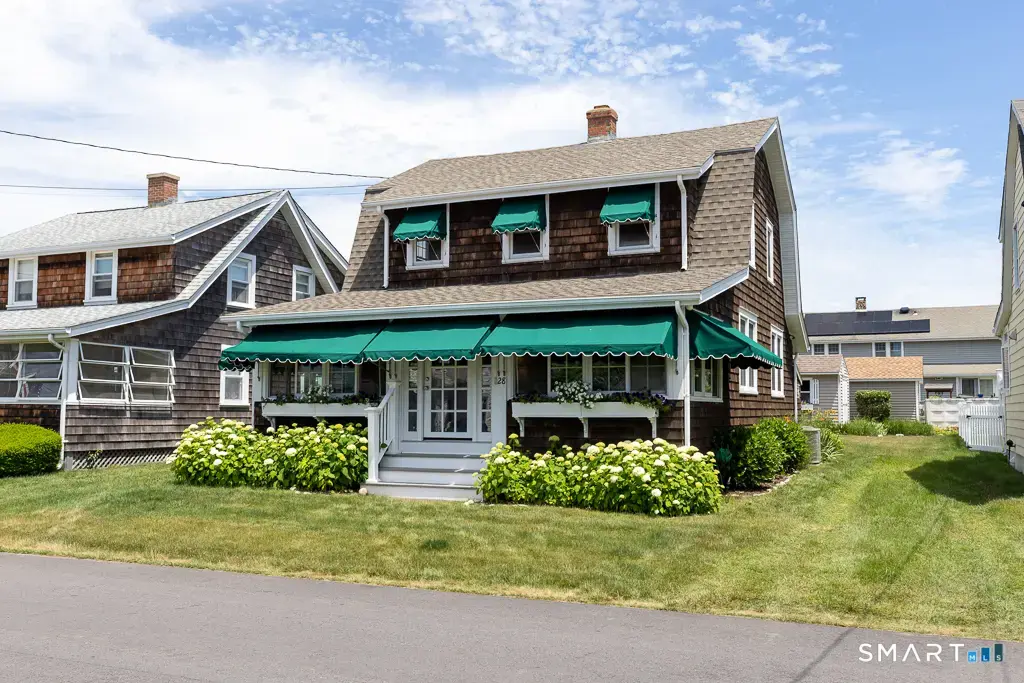 28 Gates Road, Old Saybrook