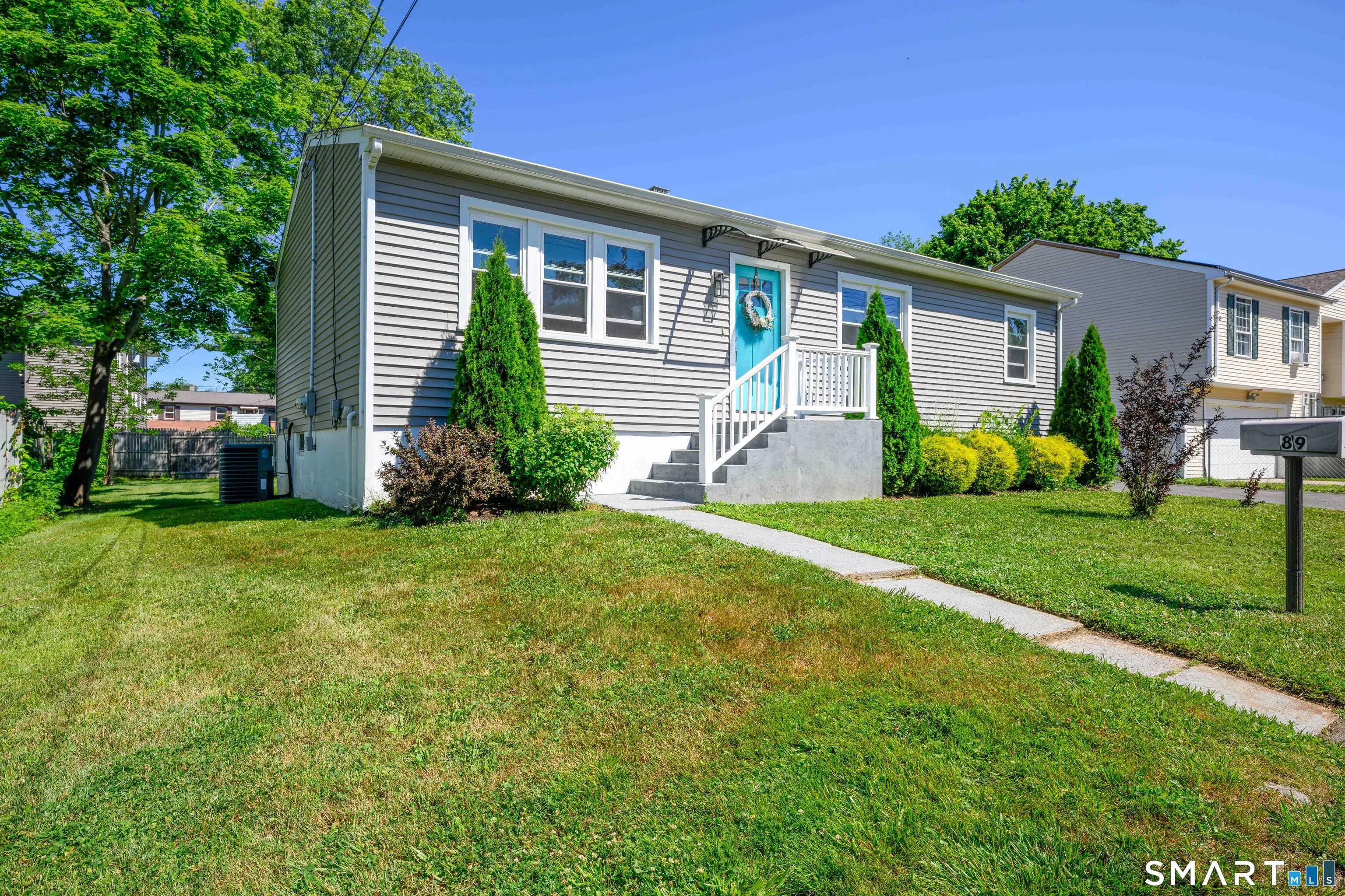 89 Ogden Street, West Haven