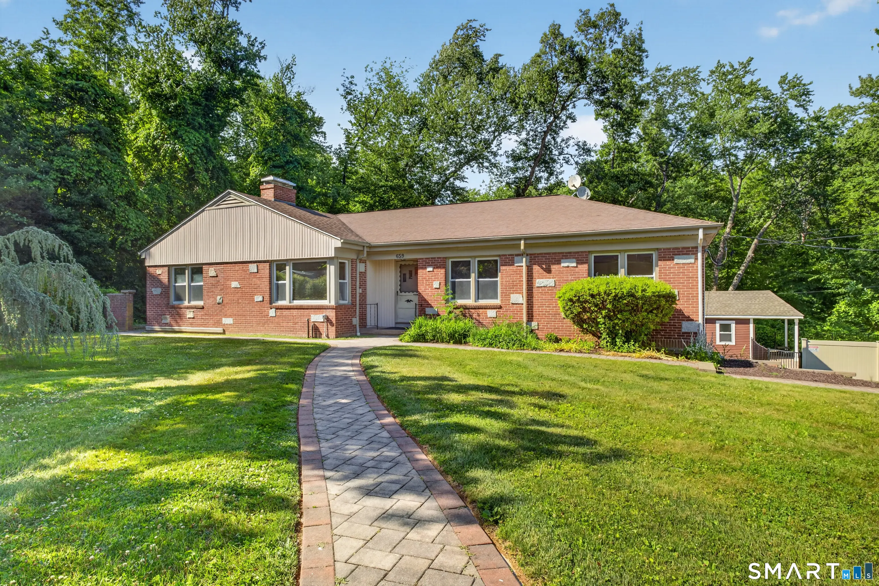 659 West Woods Road, Hamden