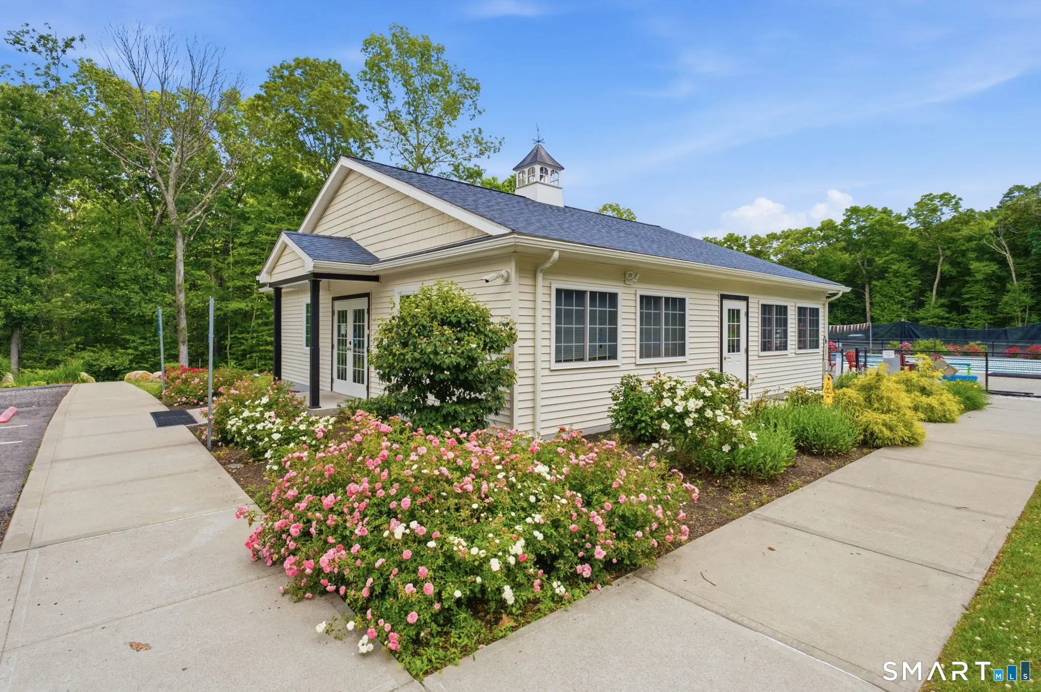 14 Iron Street, Ledyard