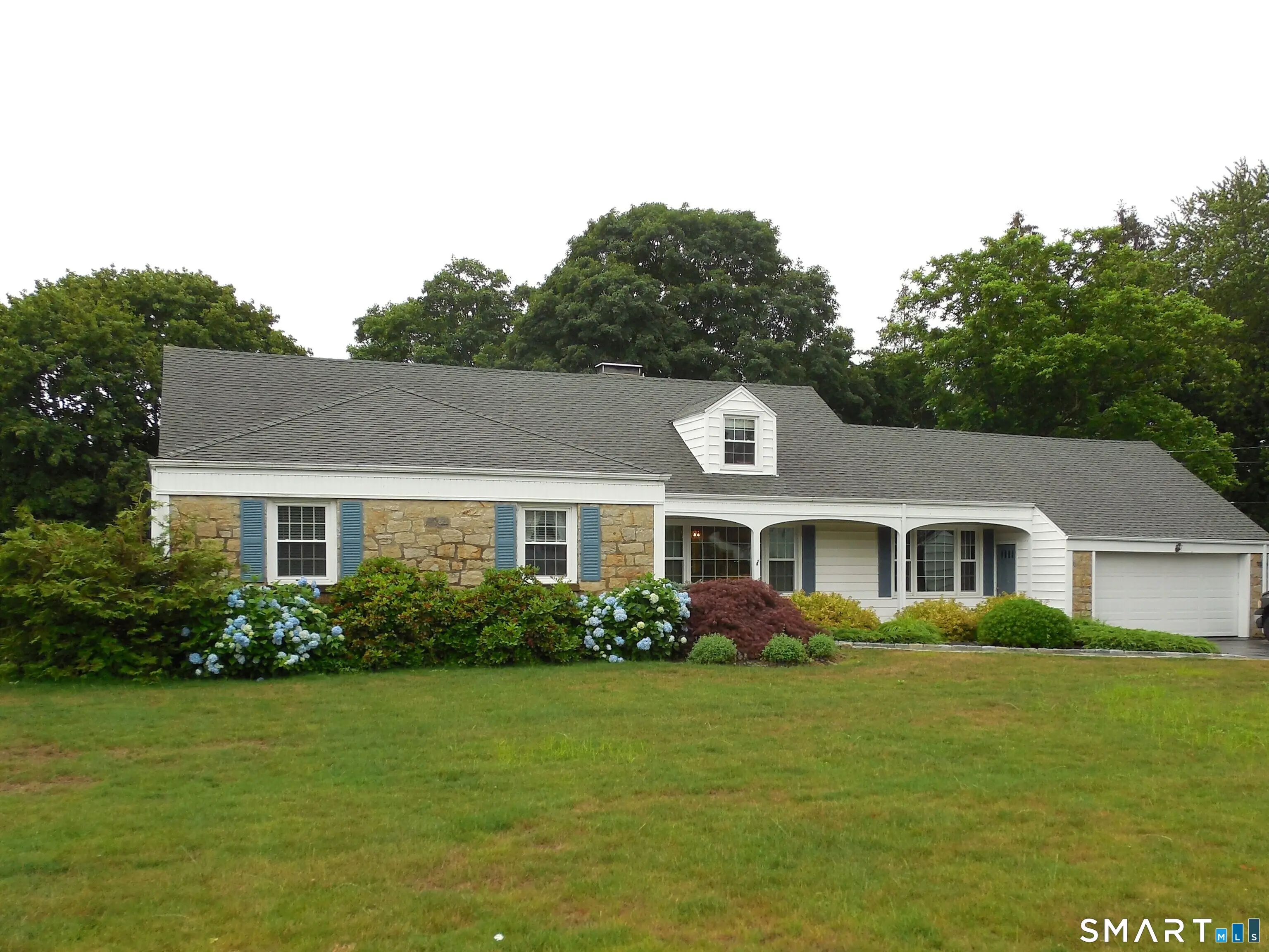 16 Shorelands Drive, Madison