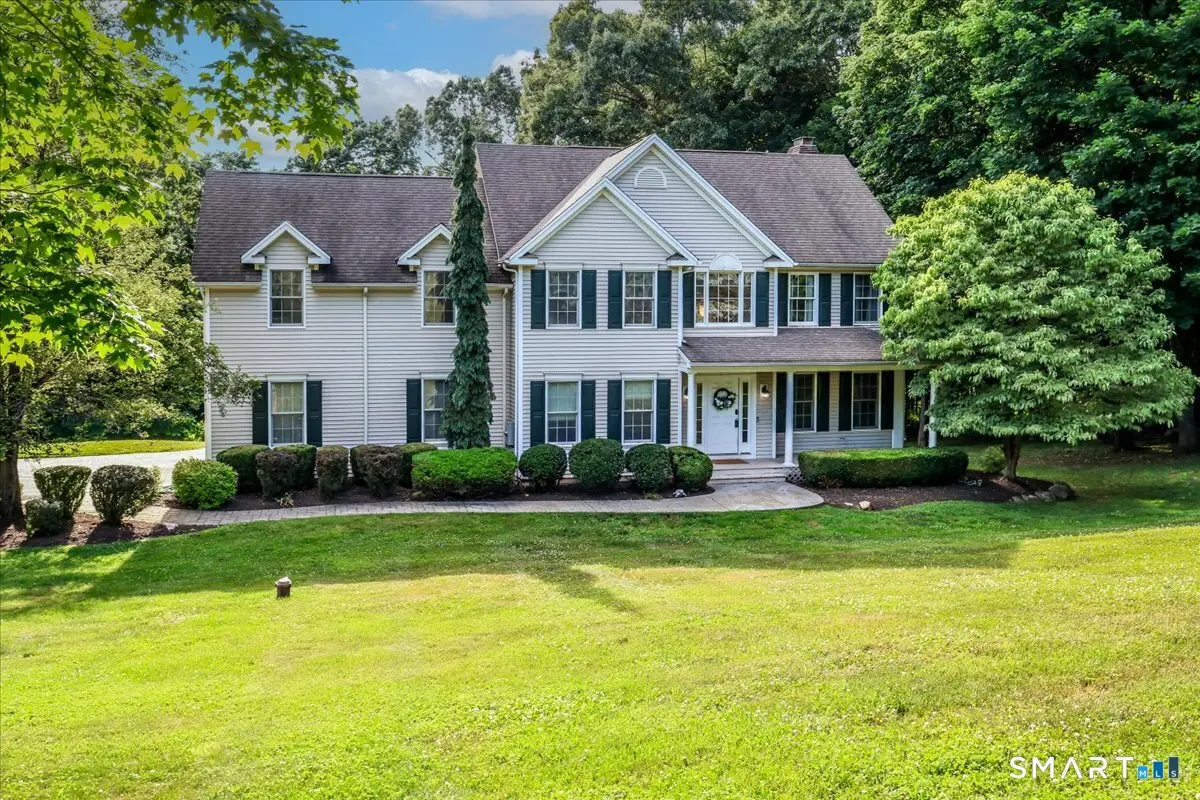 23 Meredith Lane, New Milford