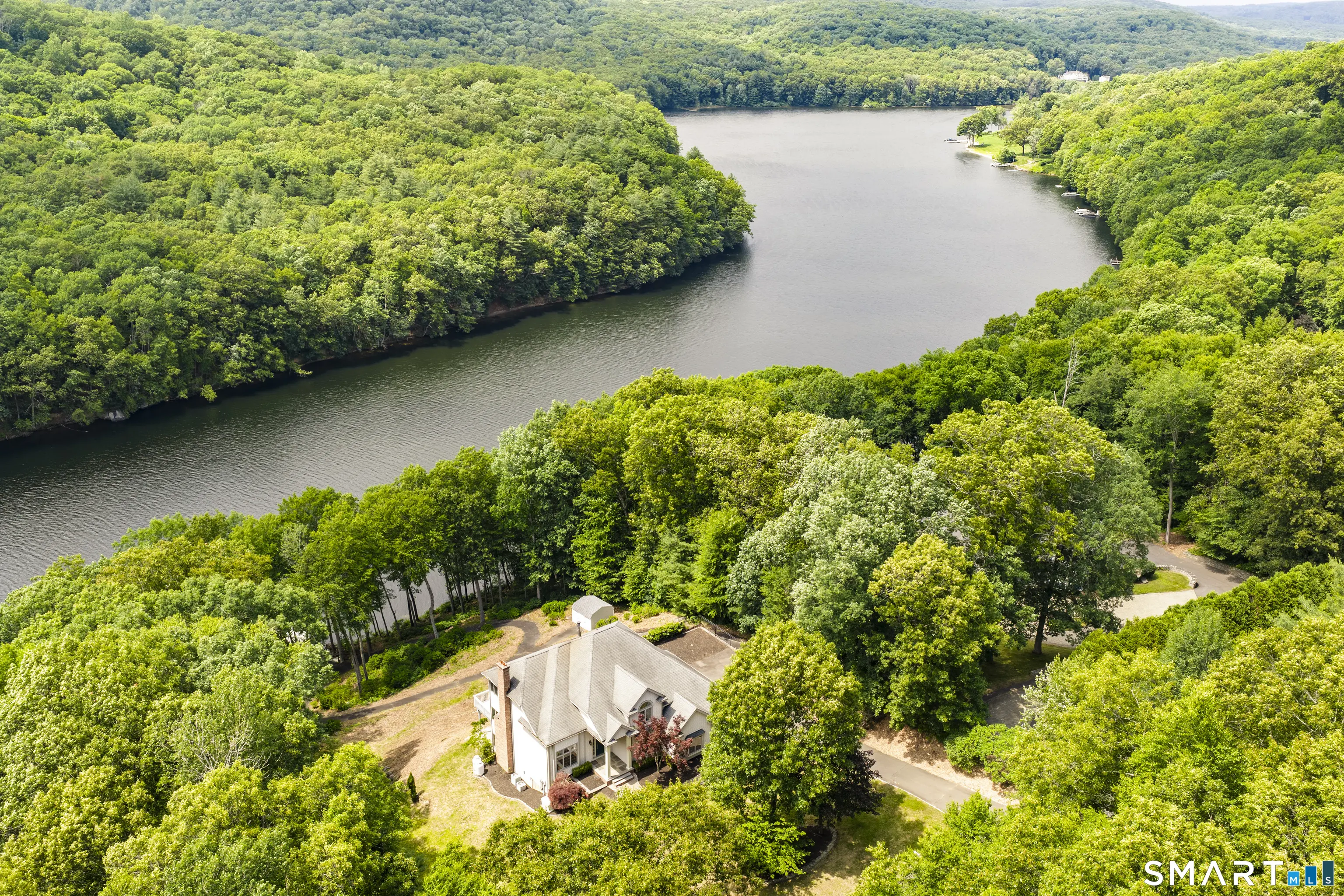 282 Tepi Drive, Southbury