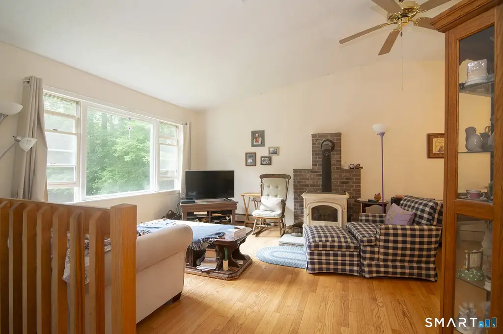 658 Shewville Road, Ledyard