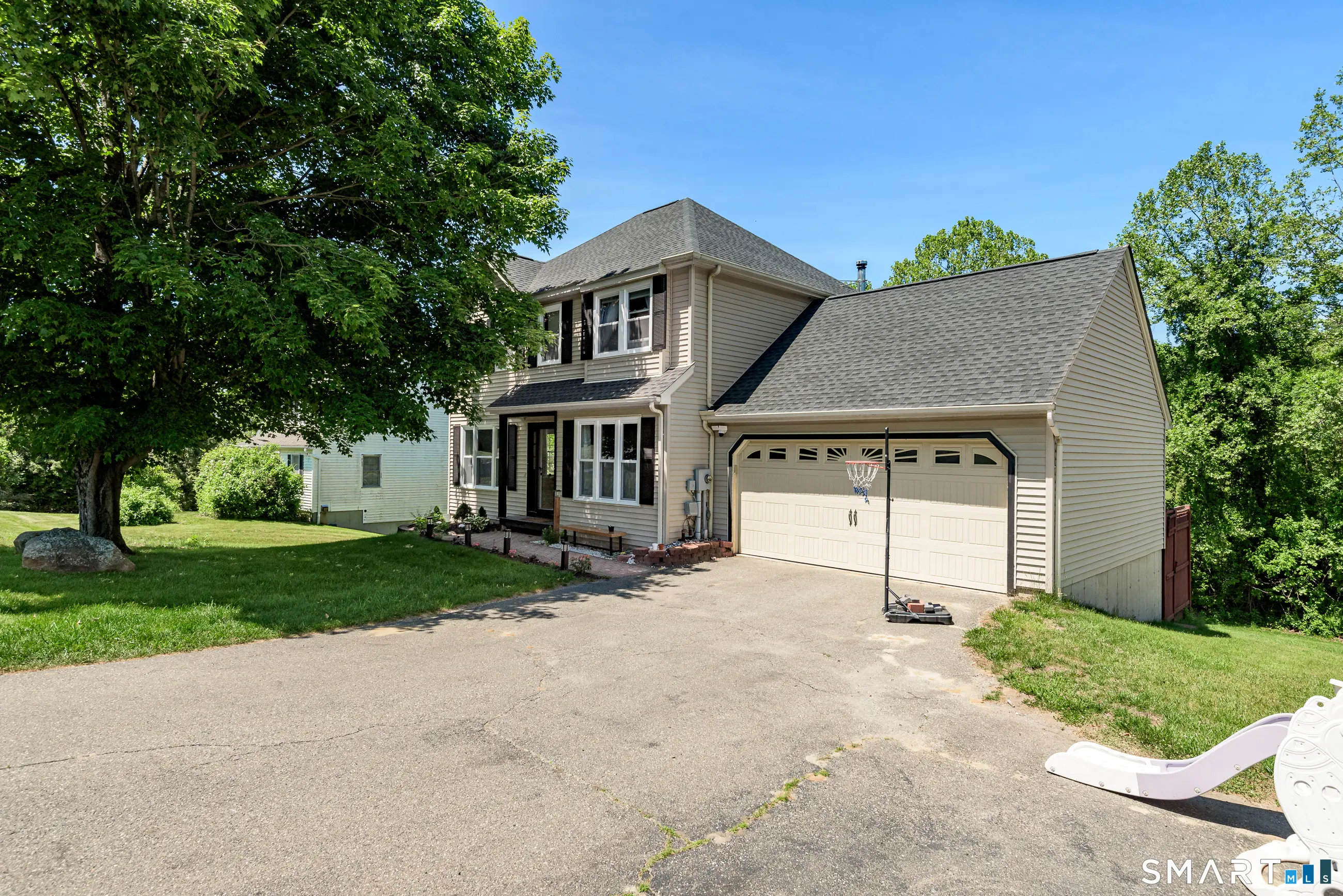 10 Dawns Road, New Milford
