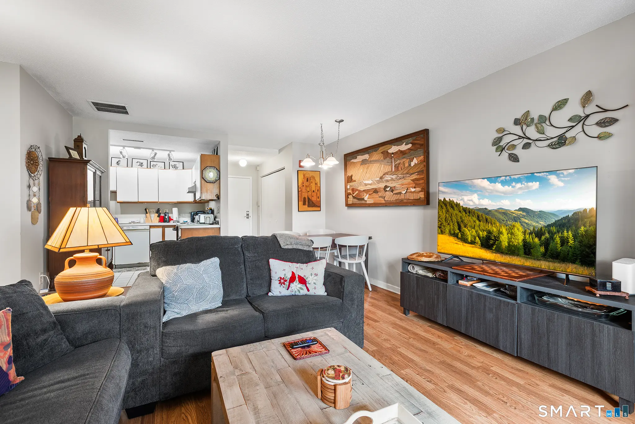 75 Washington Avenue 2-105, Hamden