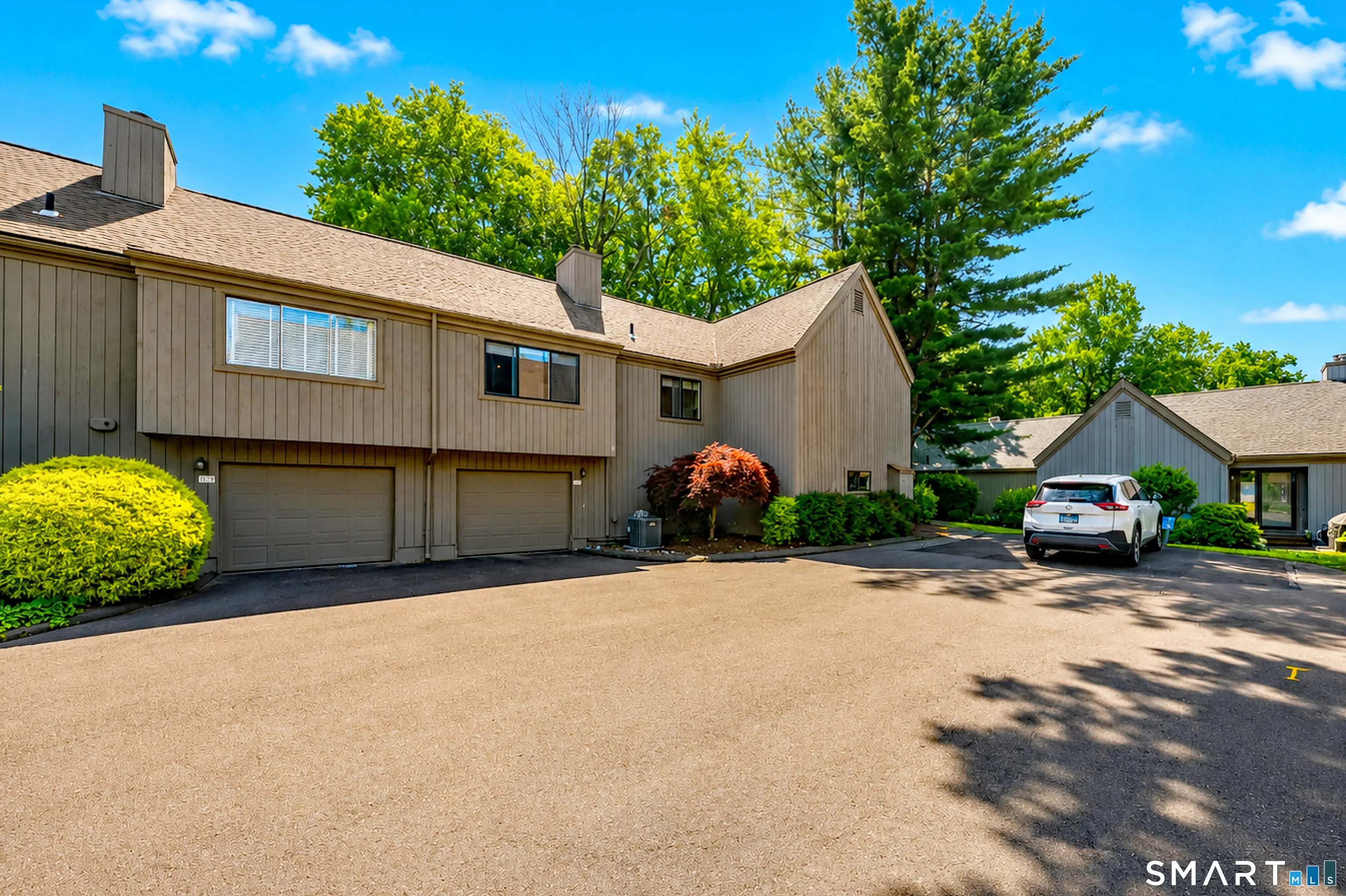 448 Hammerstone Lane B, Stratford