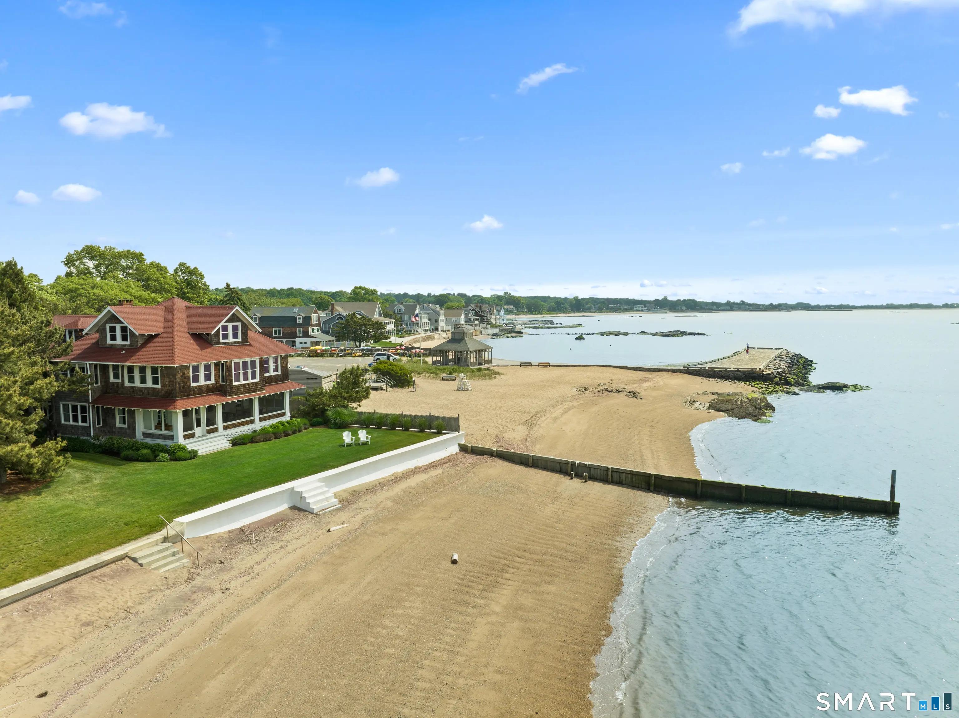 118 Middle Beach Road, Madison
