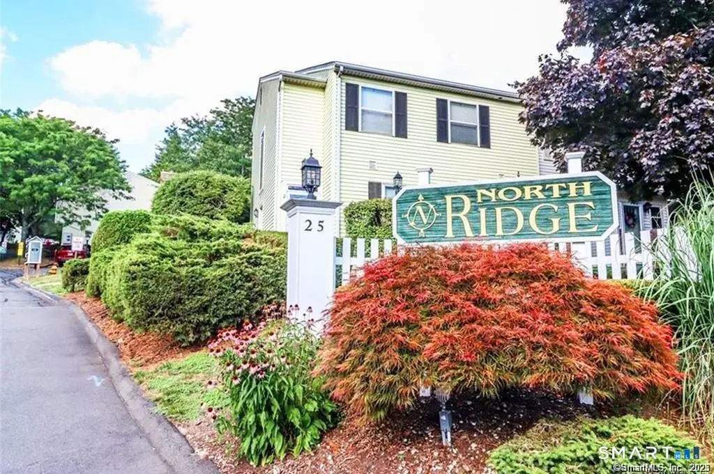 25 Padanaram Road 13, Danbury