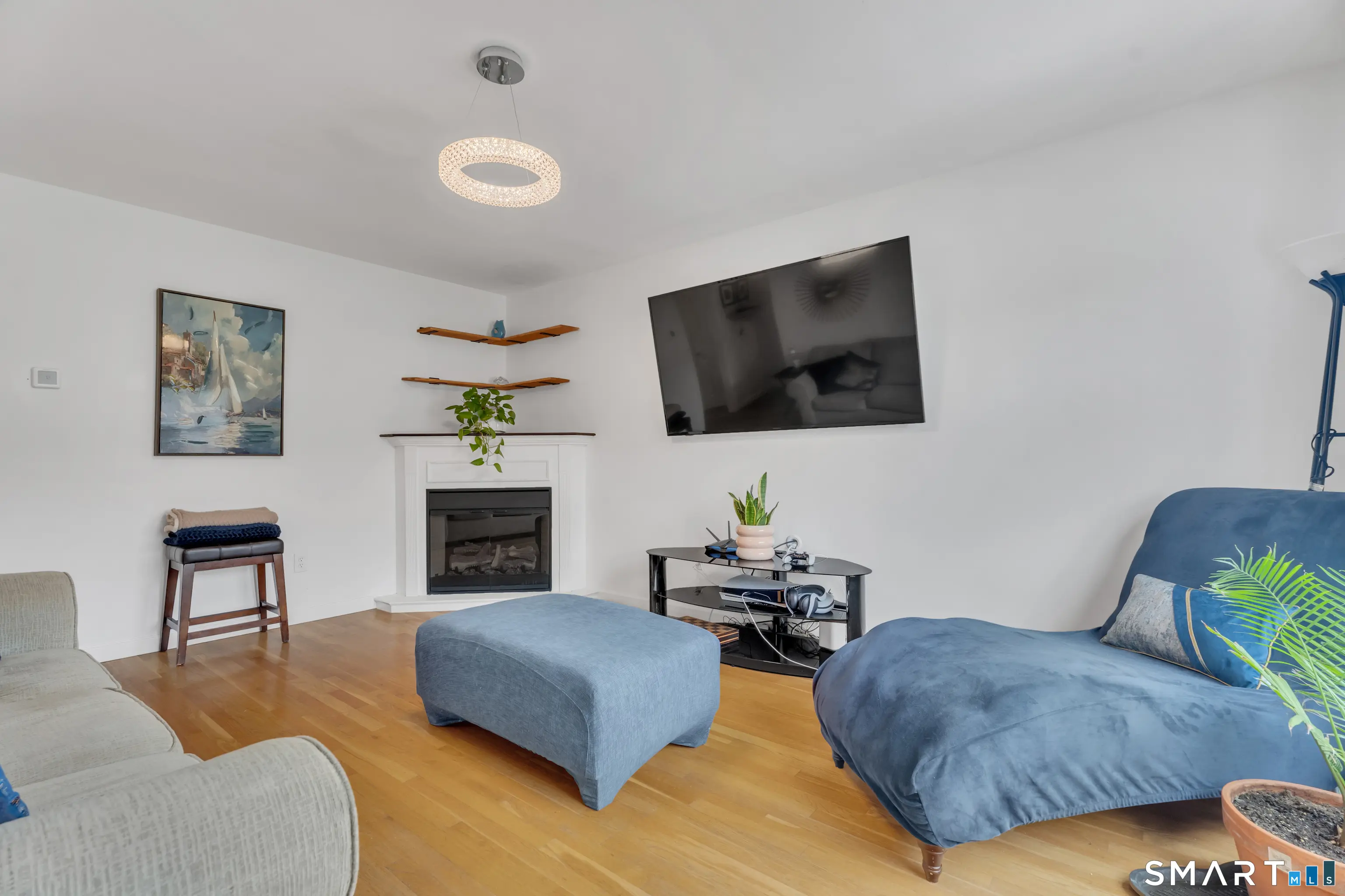 166 Hamden Avenue 4, Waterbury