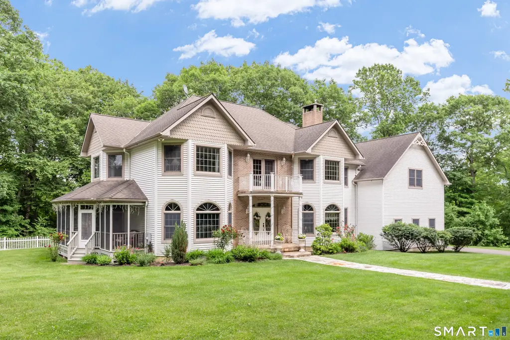 193 Stoneybrook Lane, Watertown