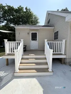 33 Maple Street, Stonington