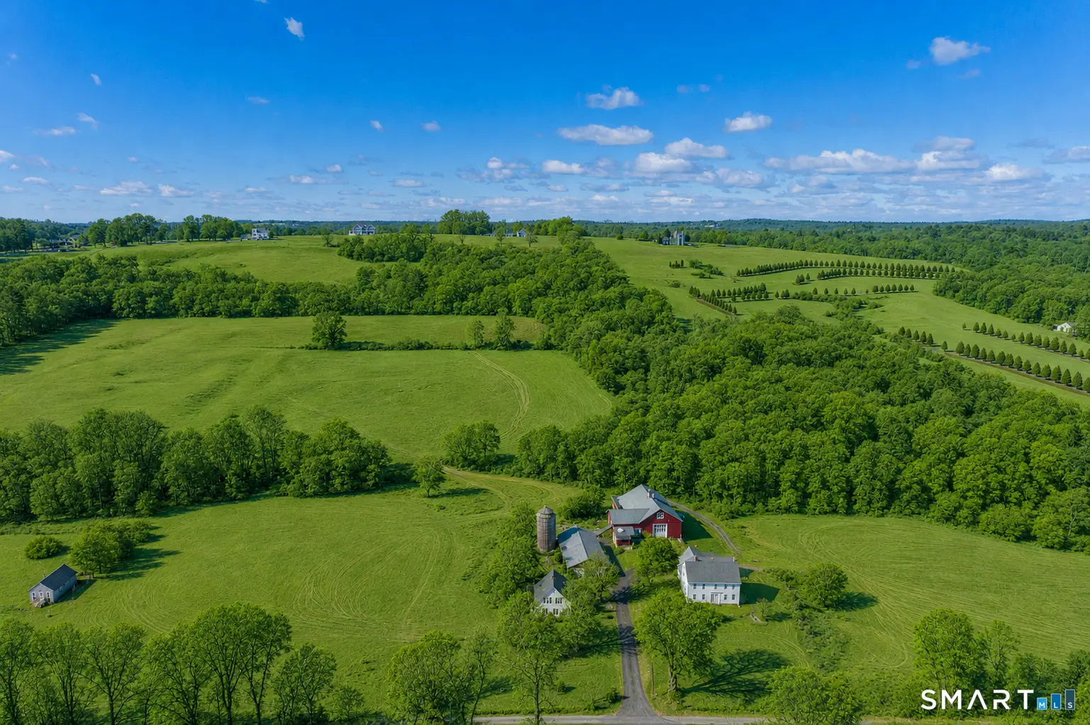 236 Deerfield Road, Pomfret