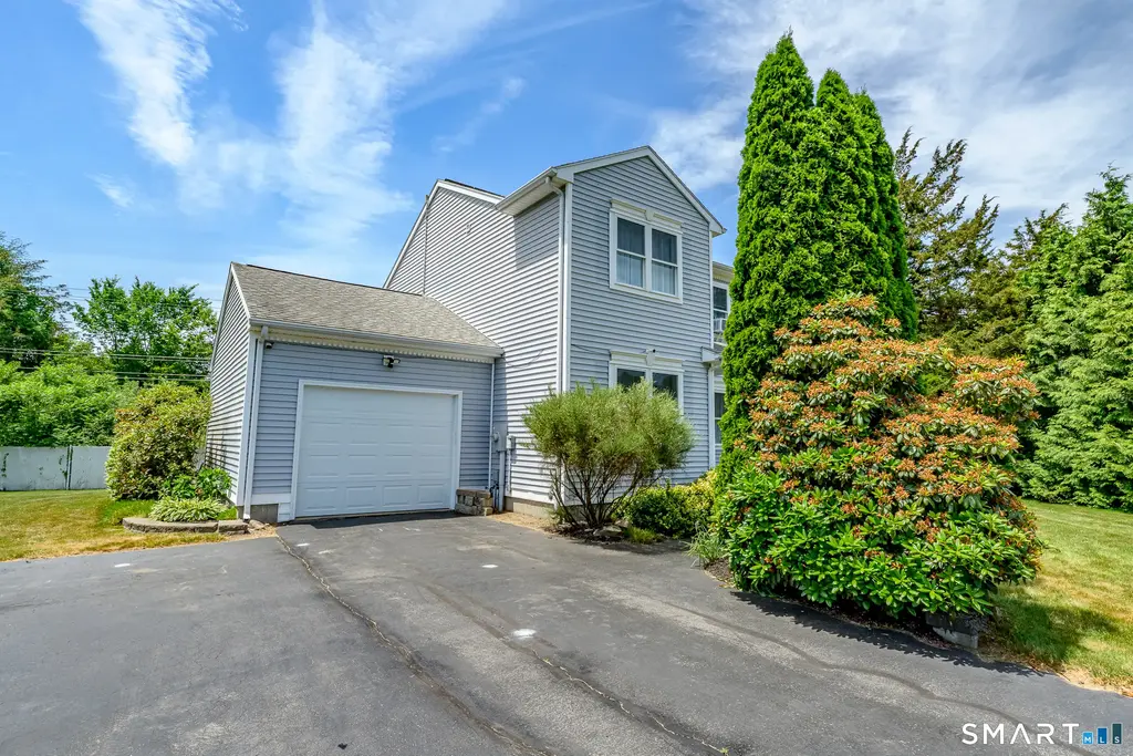 39 Jefferson Drive, Killingly