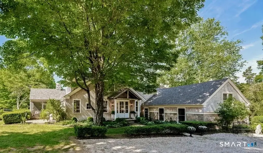 261-1 Grassy Hill Road, Lyme