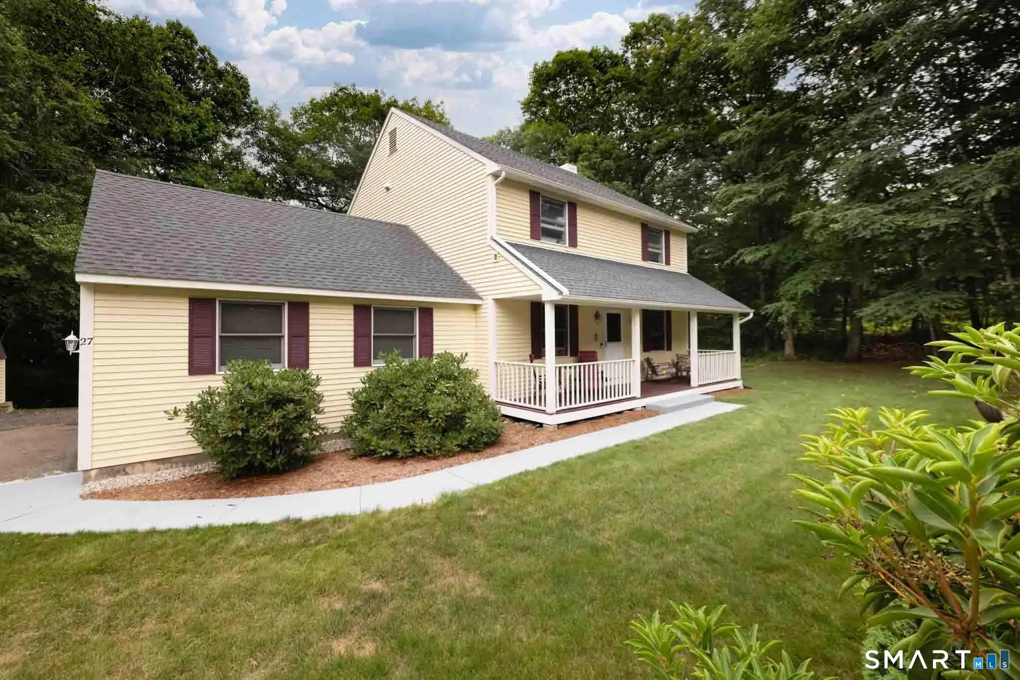 27 Hearthstone Drive, Barkhamsted