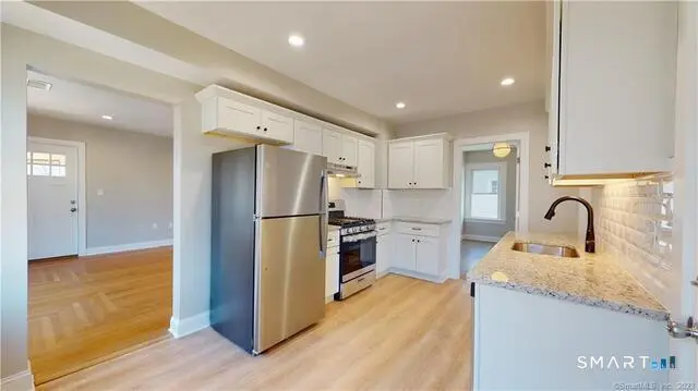 37 Harrison Avenue, Branford