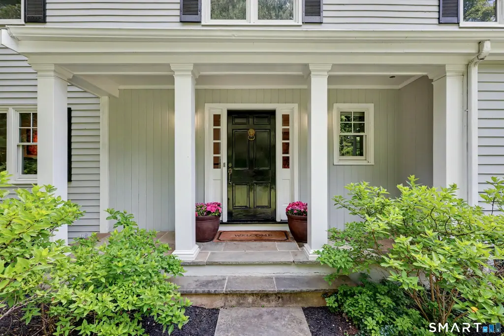 11 Butternut Hollow Road, Greenwich