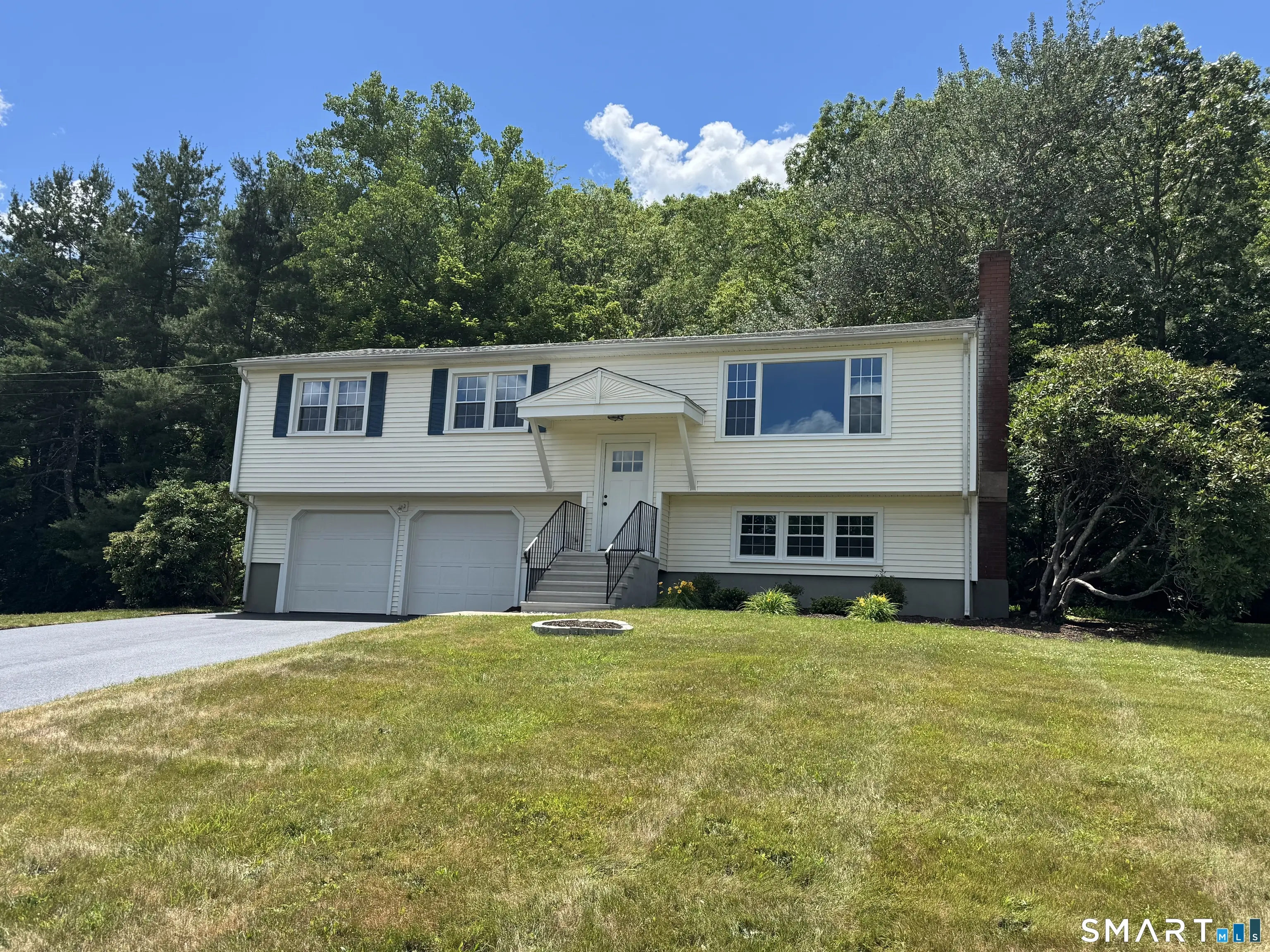 210 Cloudland Road, North Haven