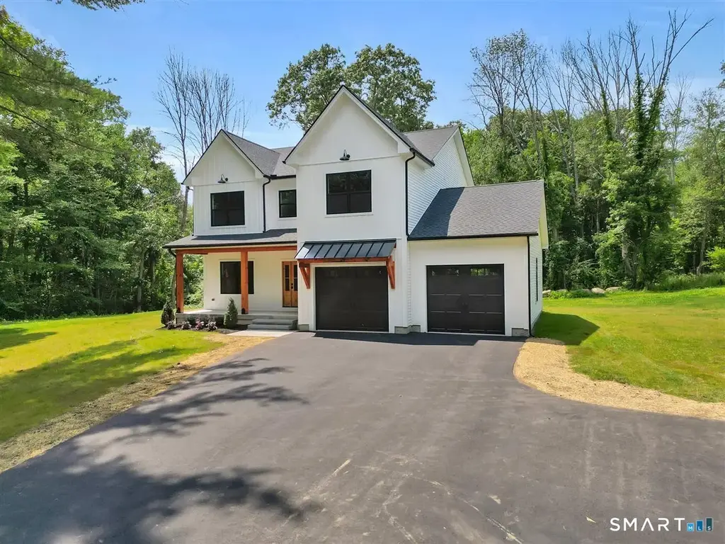 29 Ashford Road, Eastford
