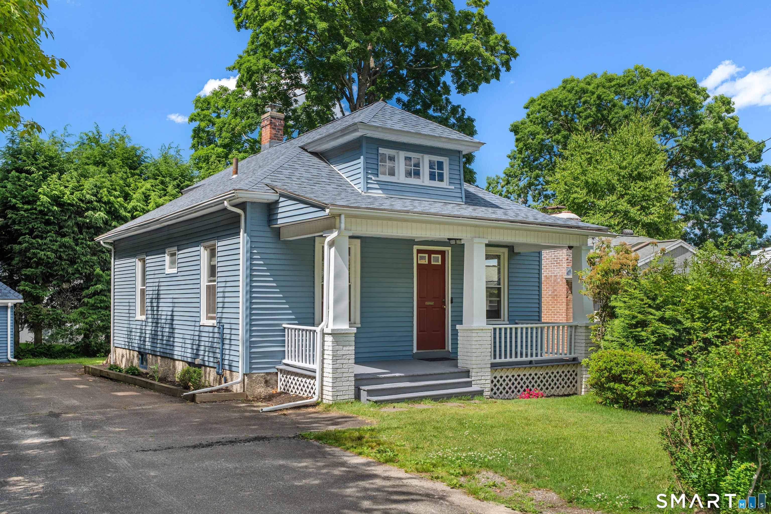 68 Moorland Avenue, Waterbury