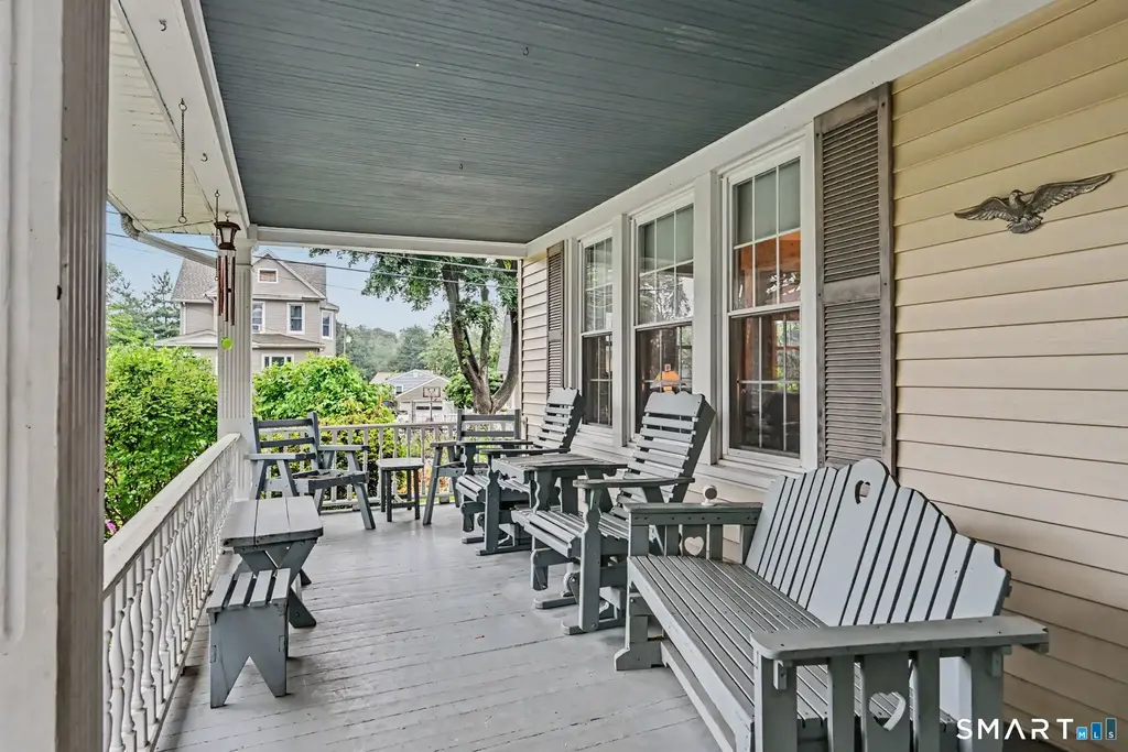 189 Rockwell Avenue, Stratford