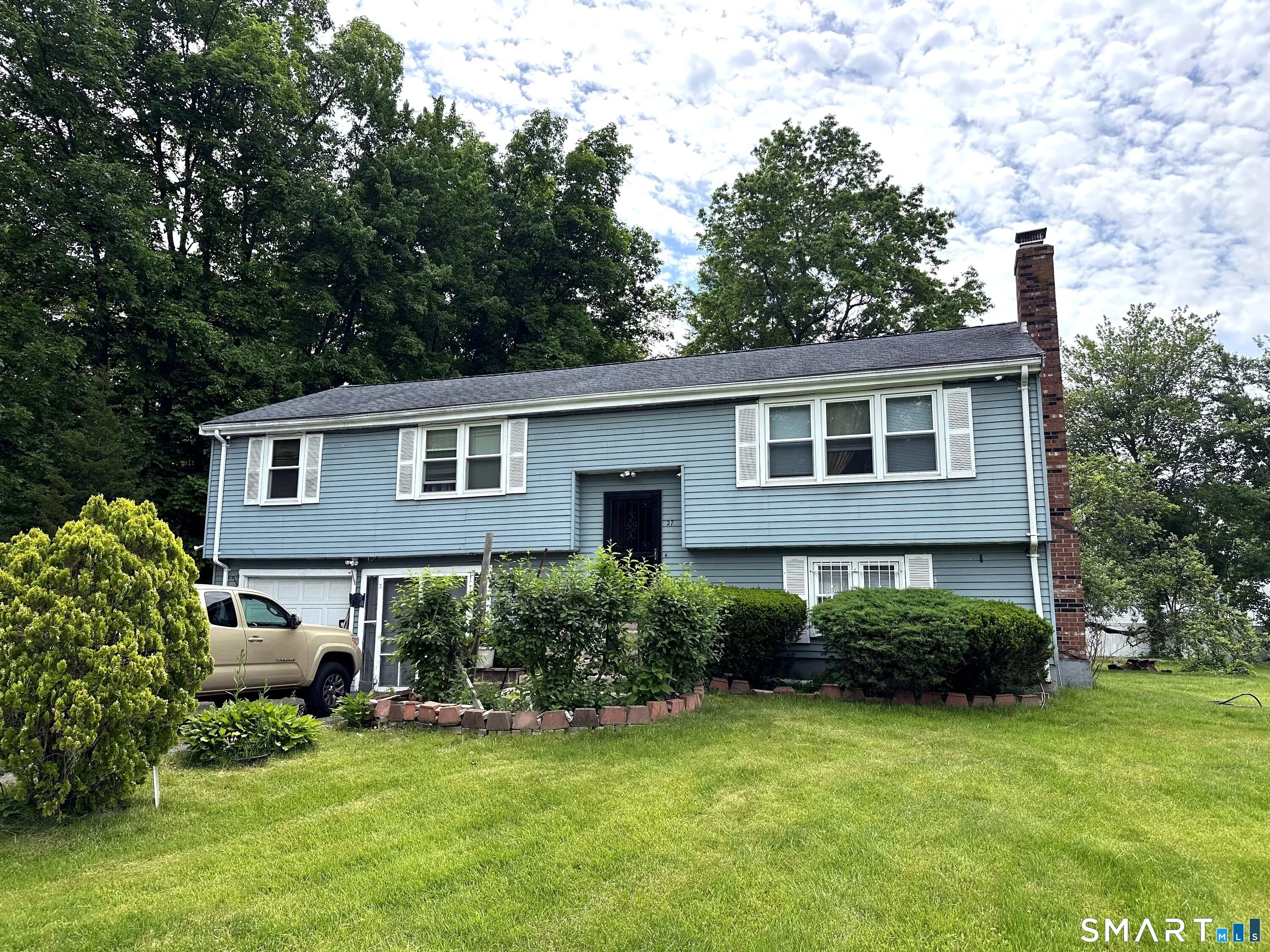 27 Eagleton Drive, Windsor